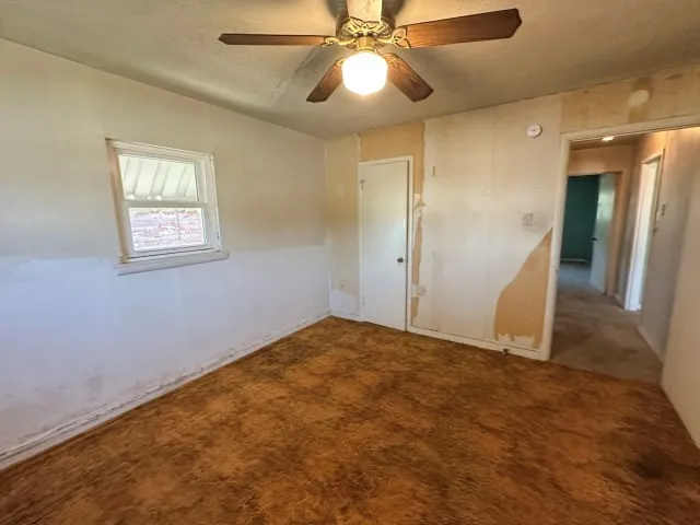 Single Family Residence For Sale in Jones County , 804 Columbia Street, Stamford, Texas 79553, 2 Bedroom, 1 Bathroom, 1 Garage spaces, 1,272 Sqft, built in 1942, mls#21341438, Real Estate Agent in Stamford, Homes For Sale in Jones county, Homes For Sale in Stamford, Realtor in Stamford Texas, Real Estate Brokerage Independent Realty Texas, Luminita Cordes Realtor