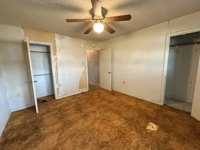 Single Family Residence For Sale in Jones County , 804 Columbia Street, Stamford, Texas 79553, 2 Bedroom, 1 Bathroom, 1 Garage spaces, 1,272 Sqft, built in 1942, mls#21341438, Real Estate Agent in Stamford, Homes For Sale in Jones county, Homes For Sale in Stamford, Realtor in Stamford Texas, Real Estate Brokerage Independent Realty Texas, Luminita Cordes Realtor