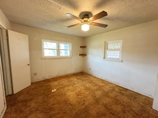 Single Family Residence For Sale in Jones County , 804 Columbia Street, Stamford, Texas 79553, 2 Bedroom, 1 Bathroom, 1 Garage spaces, 1,272 Sqft, built in 1942, mls#21341438, Real Estate Agent in Stamford, Homes For Sale in Jones county, Homes For Sale in Stamford, Realtor in Stamford Texas, Real Estate Brokerage Independent Realty Texas, Luminita Cordes Realtor