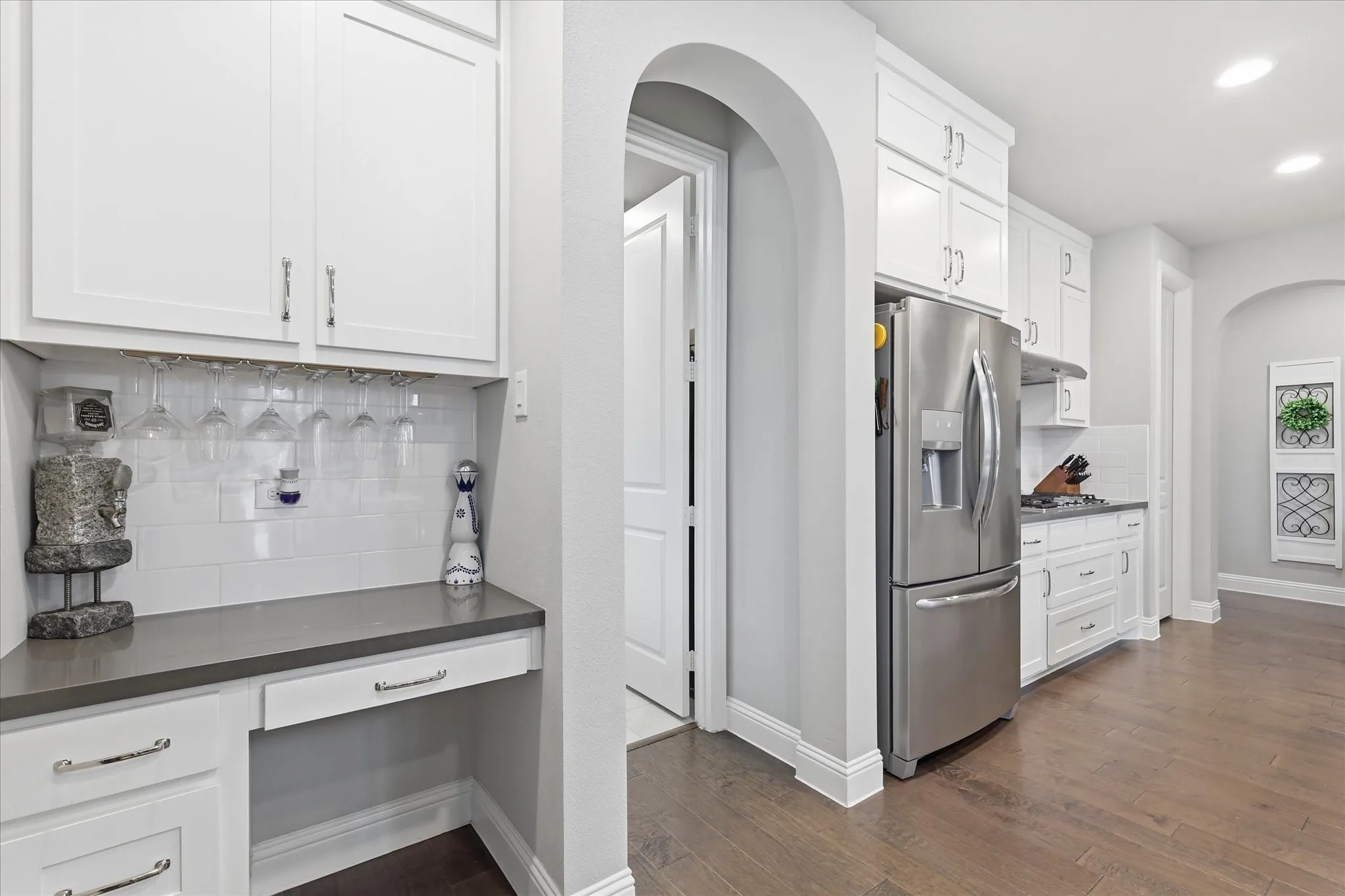 Single Family Residence For Sale in Denton County , 6213 Whiskerbrush Road, Flower Mound, Texas 76226, 4 Bedrooms, 4 Bathrooms, 2 Garage spaces, 2,716 Sqft, built in 2017, Price $615,000, mls#21338998, Real Estate Agent in Flower Mound, Homes For Sale in Denton county, Homes For Sale in Flower Mound, Realtor in Flower Mound Texas, Real Estate Brokerage Independent Realty Texas, Luminita Cordes Realtor