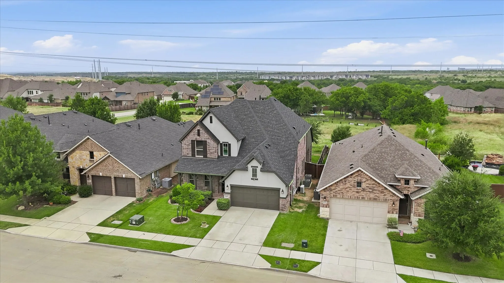 Single Family Residence For Sale in Denton County , 6213 Whiskerbrush Road, Flower Mound, Texas 76226, 4 Bedrooms, 4 Bathrooms, 2 Garage spaces, 2,716 Sqft, built in 2017, Price $615,000, mls#21338998, Real Estate Agent in Flower Mound, Homes For Sale in Denton county, Homes For Sale in Flower Mound, Realtor in Flower Mound Texas, Real Estate Brokerage Independent Realty Texas, Luminita Cordes Realtor