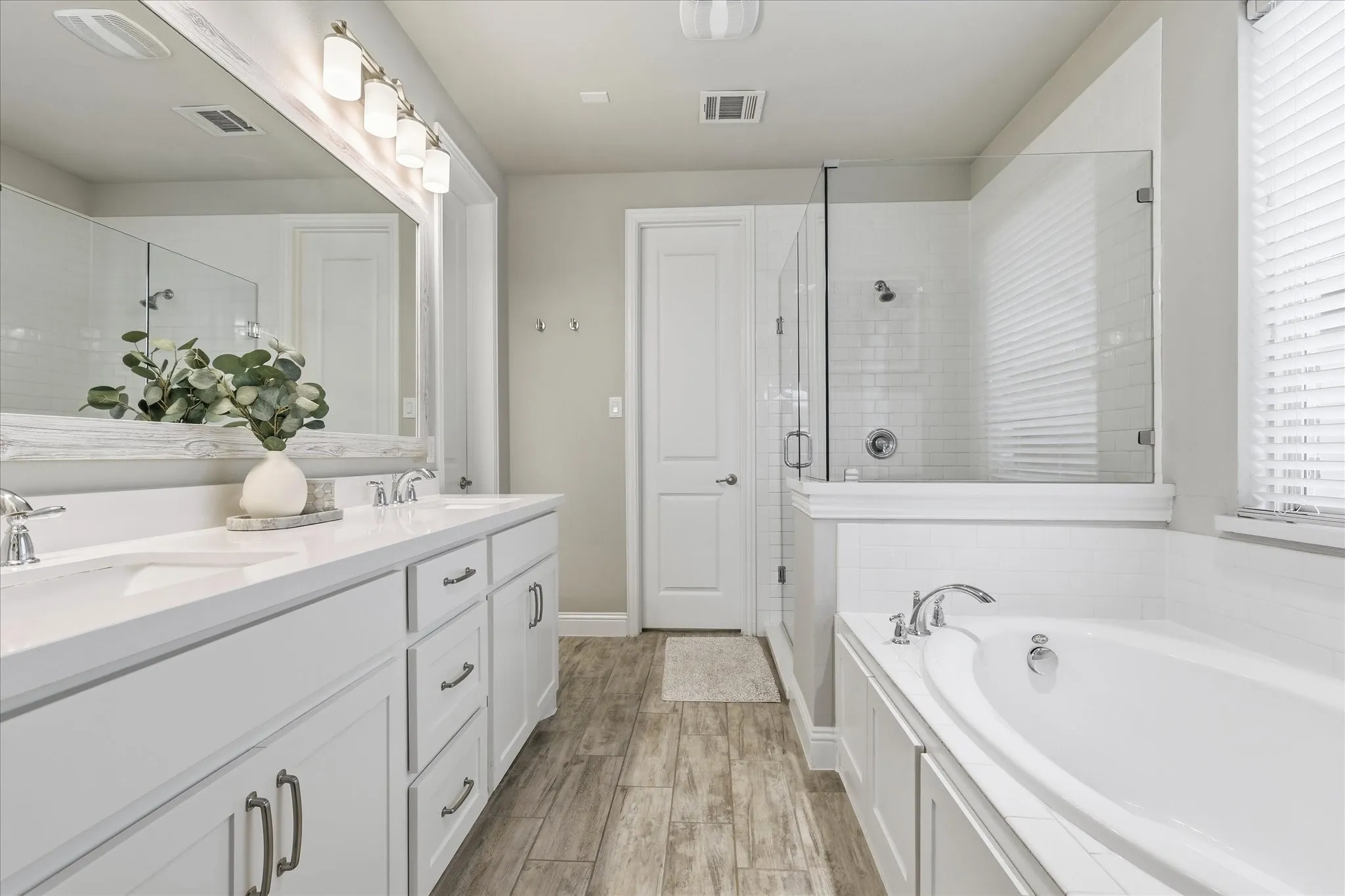 Single Family Residence For Sale in Denton County , 6213 Whiskerbrush Road, Flower Mound, Texas 76226, 4 Bedrooms, 4 Bathrooms, 2 Garage spaces, 2,716 Sqft, built in 2017, Price $615,000, mls#21338998, Real Estate Agent in Flower Mound, Homes For Sale in Denton county, Homes For Sale in Flower Mound, Realtor in Flower Mound Texas, Real Estate Brokerage Independent Realty Texas, Luminita Cordes Realtor