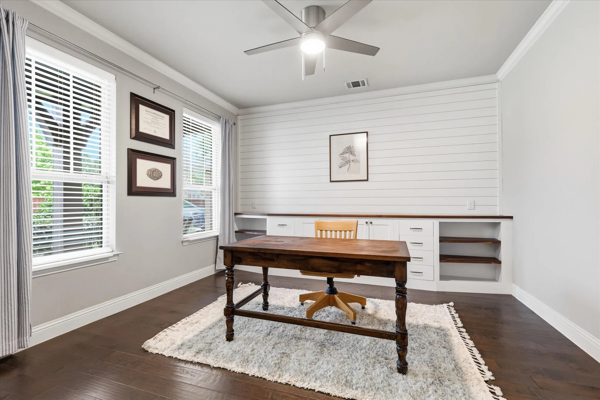 Single Family Residence For Sale in Denton County , 6213 Whiskerbrush Road, Flower Mound, Texas 76226, 4 Bedrooms, 4 Bathrooms, 2 Garage spaces, 2,716 Sqft, built in 2017, Price $615,000, mls#21338998, Real Estate Agent in Flower Mound, Homes For Sale in Denton county, Homes For Sale in Flower Mound, Realtor in Flower Mound Texas, Real Estate Brokerage Independent Realty Texas, Luminita Cordes Realtor