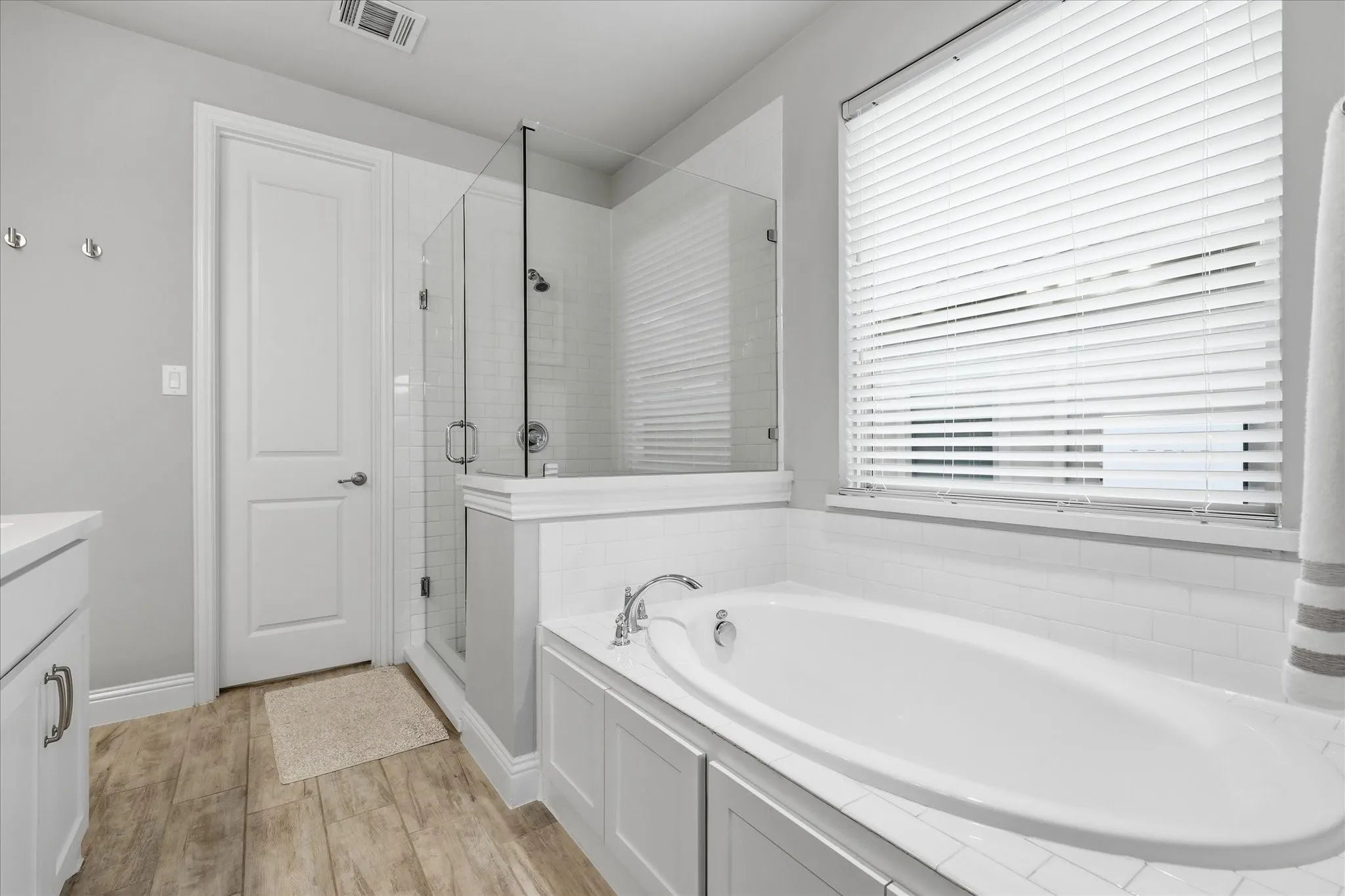 Single Family Residence For Sale in Denton County , 6213 Whiskerbrush Road, Flower Mound, Texas 76226, 4 Bedrooms, 4 Bathrooms, 2 Garage spaces, 2,716 Sqft, built in 2017, Price $615,000, mls#21338998, Real Estate Agent in Flower Mound, Homes For Sale in Denton county, Homes For Sale in Flower Mound, Realtor in Flower Mound Texas, Real Estate Brokerage Independent Realty Texas, Luminita Cordes Realtor