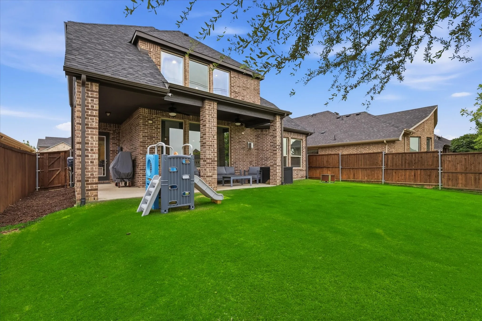 Single Family Residence For Sale in Denton County , 6213 Whiskerbrush Road, Flower Mound, Texas 76226, 4 Bedrooms, 4 Bathrooms, 2 Garage spaces, 2,716 Sqft, built in 2017, Price $615,000, mls#21338998, Real Estate Agent in Flower Mound, Homes For Sale in Denton county, Homes For Sale in Flower Mound, Realtor in Flower Mound Texas, Real Estate Brokerage Independent Realty Texas, Luminita Cordes Realtor