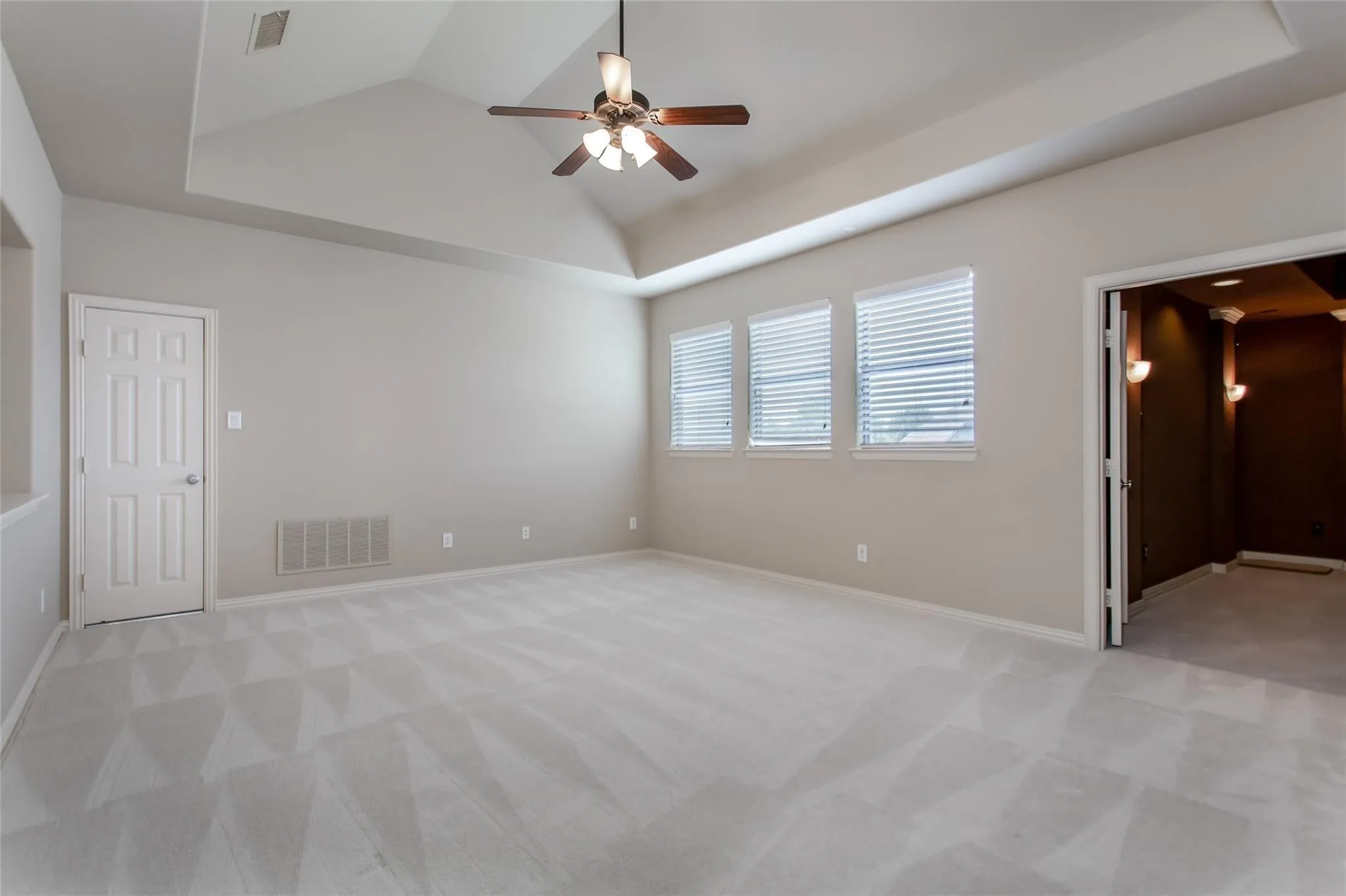 Single Family Residence For Rent in Collin County , 921 Pine Burst Drive, Allen, Texas 75013, 3 Bedroom, 4 Bathroom, 2 Garage spaces, 3,146 Sqft, built in 2008, mls#21340230, Real Estate Agent in Allen, Homes For Rent in Collin county, Homes For Rent in Allen, Realtor in Allen Texas, Real Estate Brokerage Independent Realty Texas, Luminita Cordes Realtor