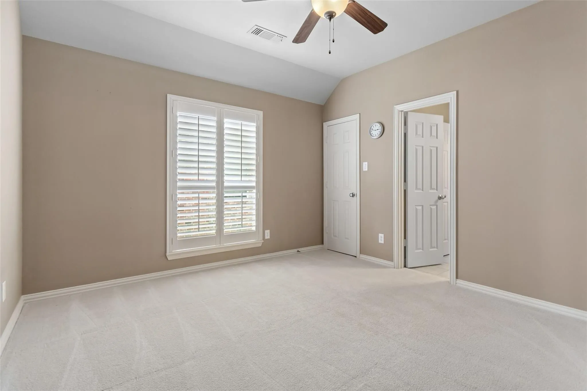 Single Family Residence For Rent in Collin County , 921 Pine Burst Drive, Allen, Texas 75013, 3 Bedroom, 4 Bathroom, 2 Garage spaces, 3,146 Sqft, built in 2008, mls#21340230, Real Estate Agent in Allen, Homes For Rent in Collin county, Homes For Rent in Allen, Realtor in Allen Texas, Real Estate Brokerage Independent Realty Texas, Luminita Cordes Realtor