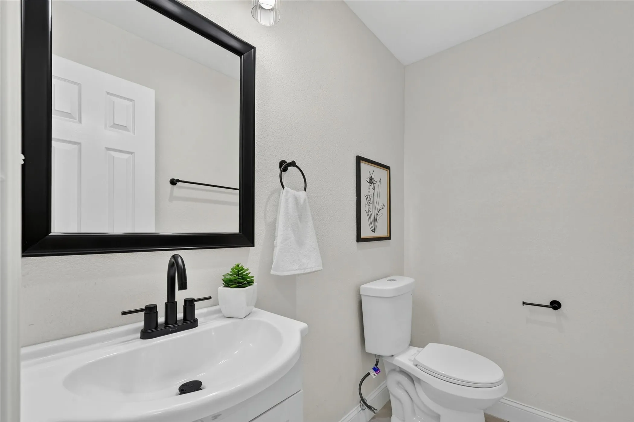 Single Family Residence For Sale in Collin County , 4402 Durango Lane, Mc Kinney, Texas 75070, 4 Bedroom, 3 Bathroom, 2 Garage spaces, 1,893 Sqft, built in 1987, mls#21334825, Real Estate Agent in Mc Kinney, Homes For Sale in Collin county, Homes For Sale in Mc Kinney, Realtor in Mc Kinney Texas, Real Estate Brokerage Independent Realty Texas, Luminita Cordes Realtor