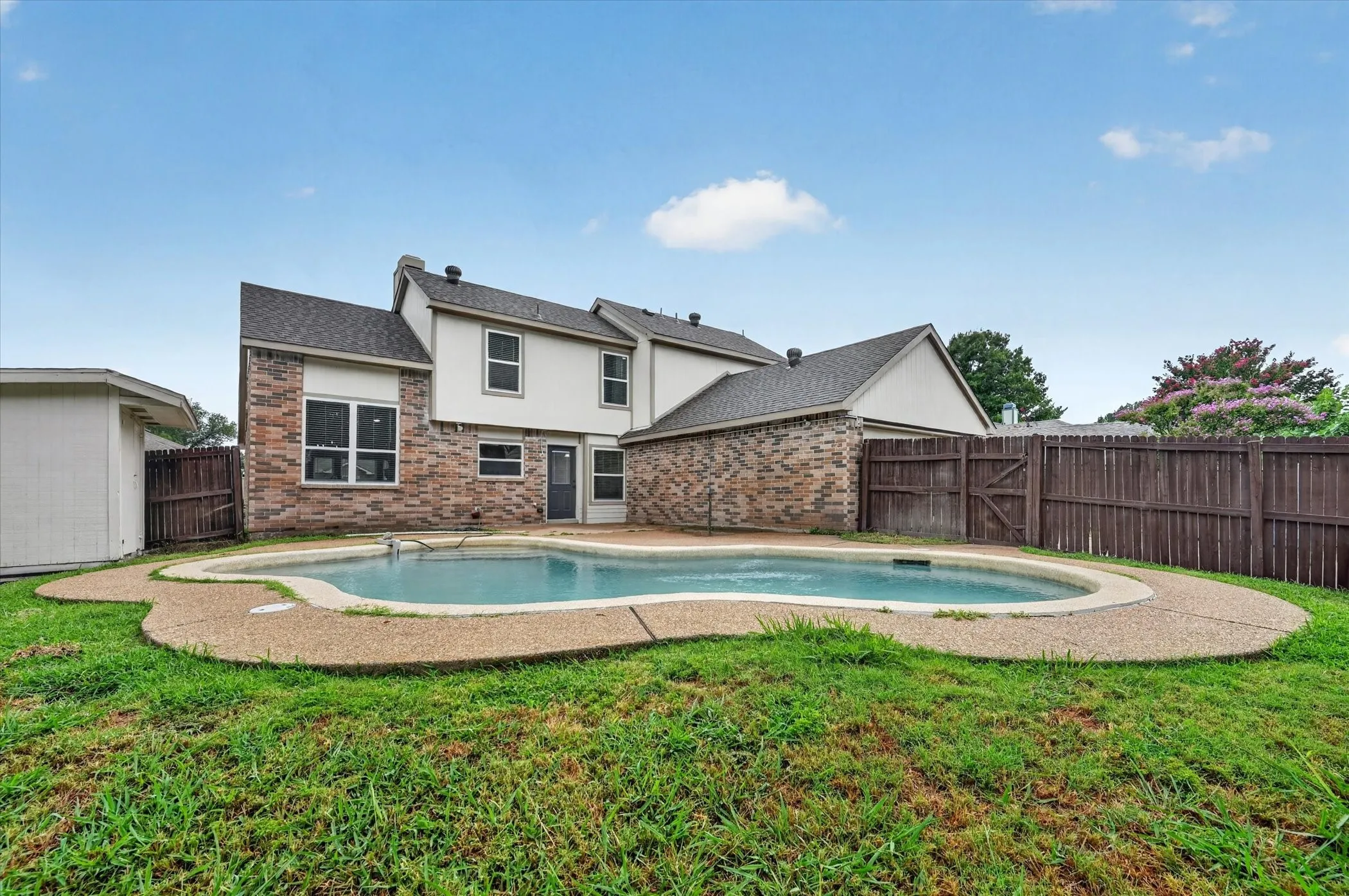 Single Family Residence For Sale in Collin County , 4402 Durango Lane, Mc Kinney, Texas 75070, 4 Bedroom, 3 Bathroom, 2 Garage spaces, 1,893 Sqft, built in 1987, mls#21334825, Real Estate Agent in Mc Kinney, Homes For Sale in Collin county, Homes For Sale in Mc Kinney, Realtor in Mc Kinney Texas, Real Estate Brokerage Independent Realty Texas, Luminita Cordes Realtor