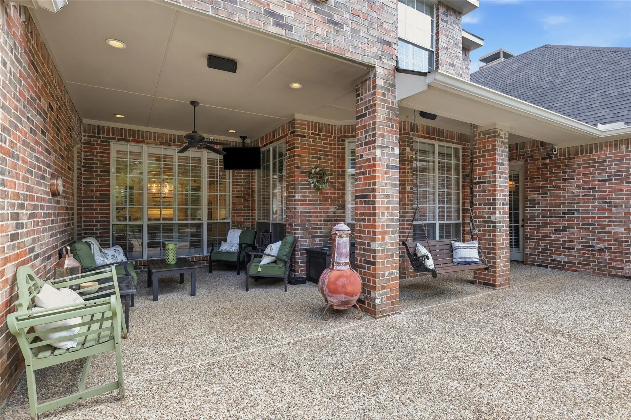 Lots of rear patio area covered for more living area.