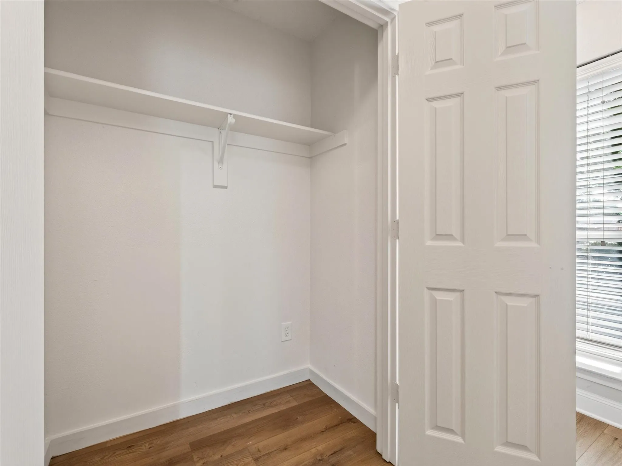 Single Family Residence For Sale in Collin County , 7808 Anchor Street, Frisco, Texas 75035, 3 Bedroom, 2 Bathroom, 2 Garage spaces, 1,412 Sqft, built in 1998, mls#21337957, Real Estate Agent in Frisco, Homes For Sale in Collin county, Homes For Sale in Frisco, Realtor in Frisco Texas, Real Estate Brokerage Independent Realty Texas, Luminita Cordes Realtor