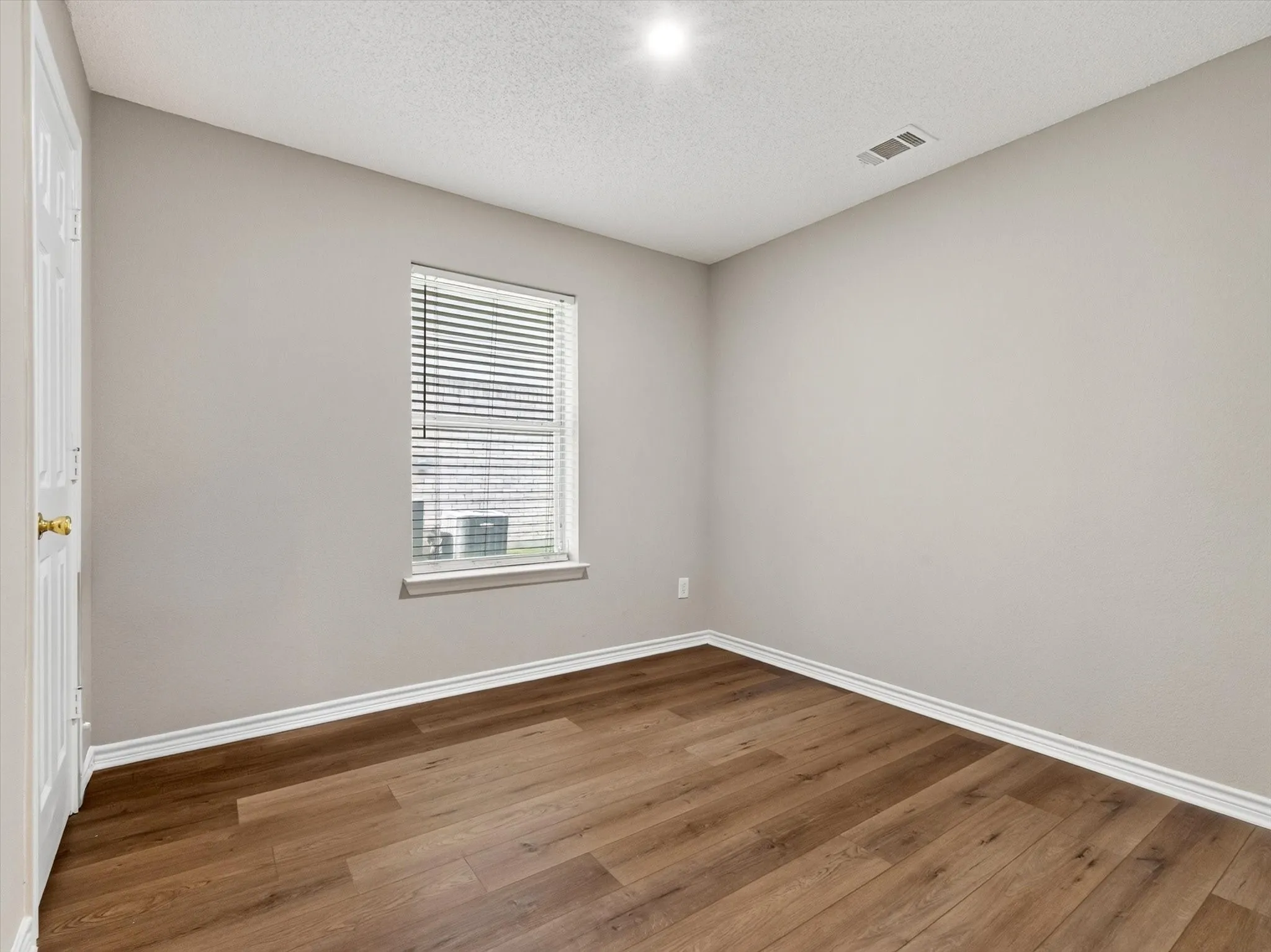 Single Family Residence For Sale in Collin County , 7808 Anchor Street, Frisco, Texas 75035, 3 Bedroom, 2 Bathroom, 2 Garage spaces, 1,412 Sqft, built in 1998, mls#21337957, Real Estate Agent in Frisco, Homes For Sale in Collin county, Homes For Sale in Frisco, Realtor in Frisco Texas, Real Estate Brokerage Independent Realty Texas, Luminita Cordes Realtor