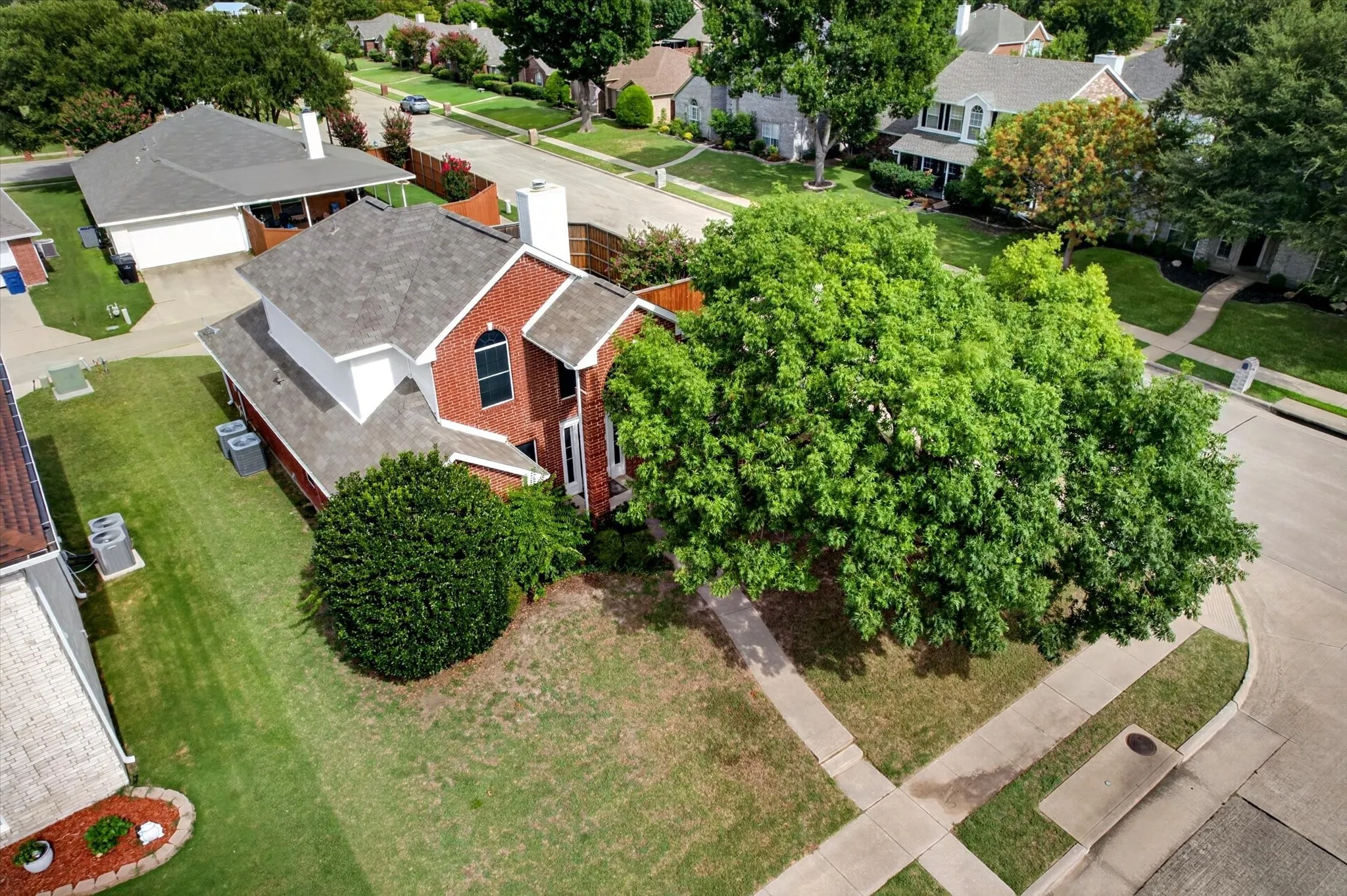 Single Family Residence For Sale in Collin County , 7808 Anchor Street, Frisco, Texas 75035, 3 Bedroom, 2 Bathroom, 2 Garage spaces, 1,412 Sqft, built in 1998, mls#21337957, Real Estate Agent in Frisco, Homes For Sale in Collin county, Homes For Sale in Frisco, Realtor in Frisco Texas, Real Estate Brokerage Independent Realty Texas, Luminita Cordes Realtor