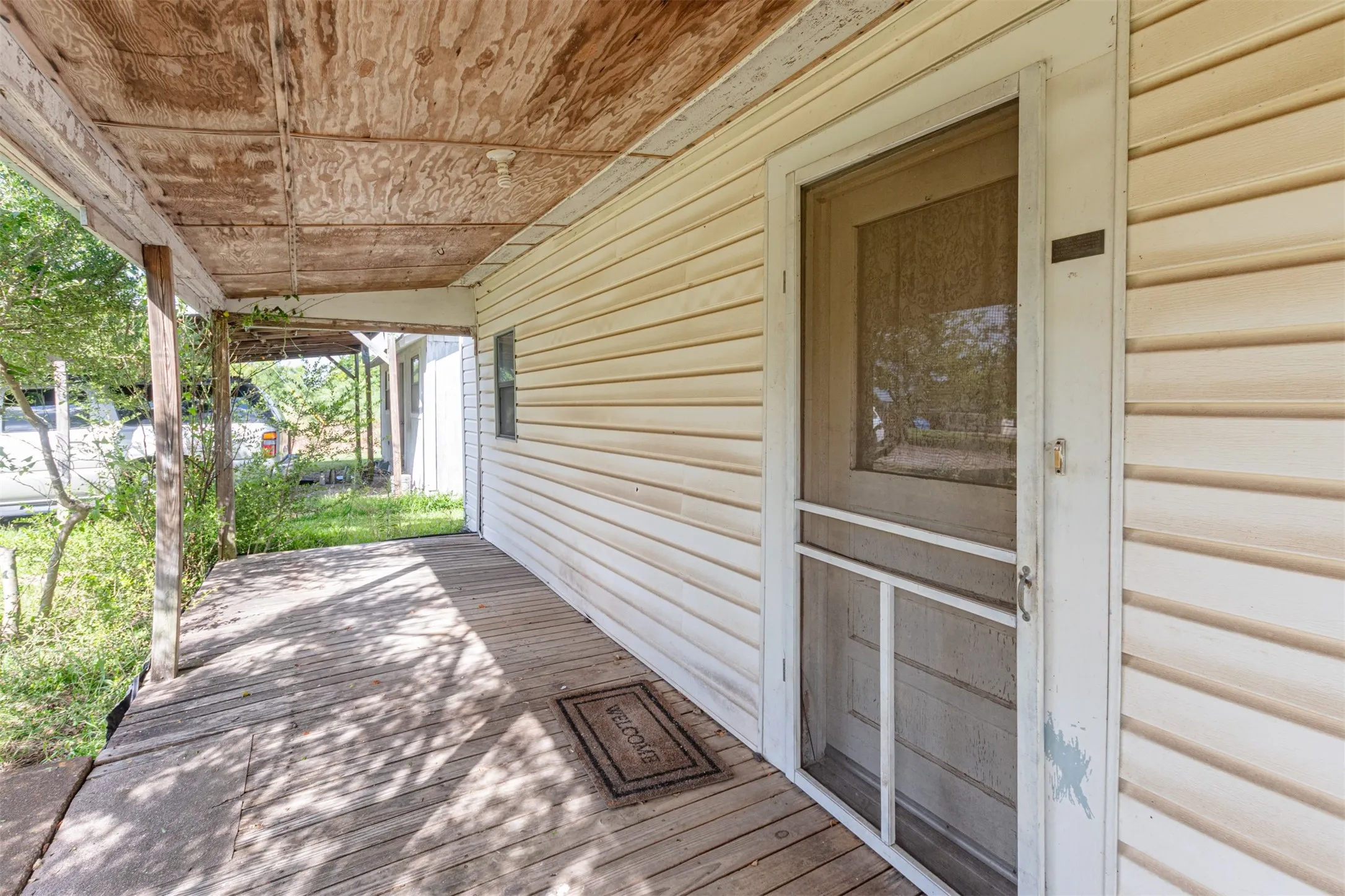 Farm For Sale in Kaufman County , 13961 County Road 236, Terrell, Texas 75160, 2 Bedroom, 1 Bathroom, Garage spaces, 1,008 Sqft, built in 1950, mls#21341229, Real Estate Agent in Terrell, Homes For Sale in Kaufman county, Homes For Sale in Terrell, Realtor in Terrell Texas, Real Estate Brokerage Independent Realty Texas, Luminita Cordes Realtor