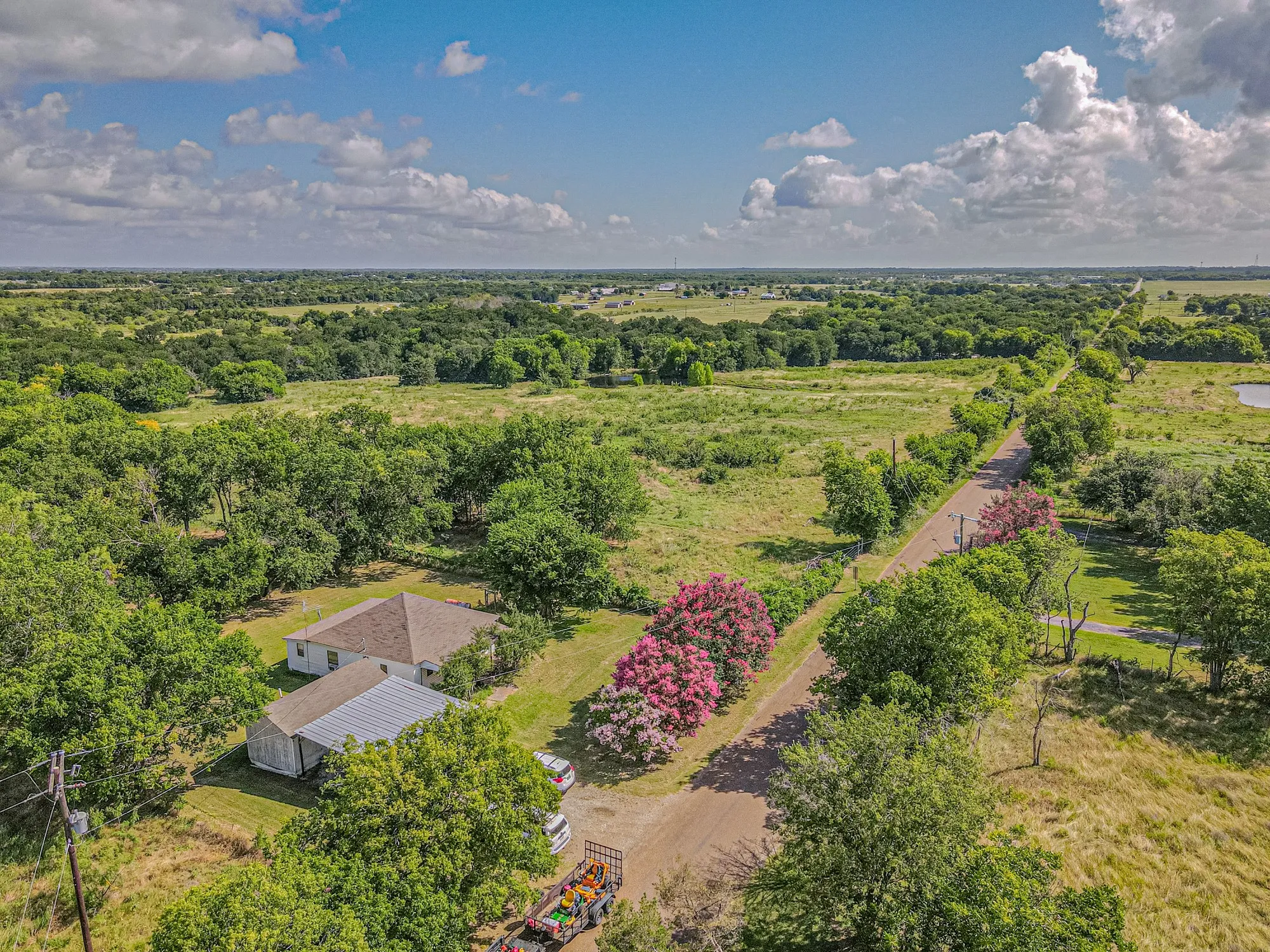 Farm For Sale in Kaufman County , 13961 County Road 236, Terrell, Texas 75160, 2 Bedroom, 1 Bathroom, Garage spaces, 1,008 Sqft, built in 1950, mls#21341229, Real Estate Agent in Terrell, Homes For Sale in Kaufman county, Homes For Sale in Terrell, Realtor in Terrell Texas, Real Estate Brokerage Independent Realty Texas, Luminita Cordes Realtor