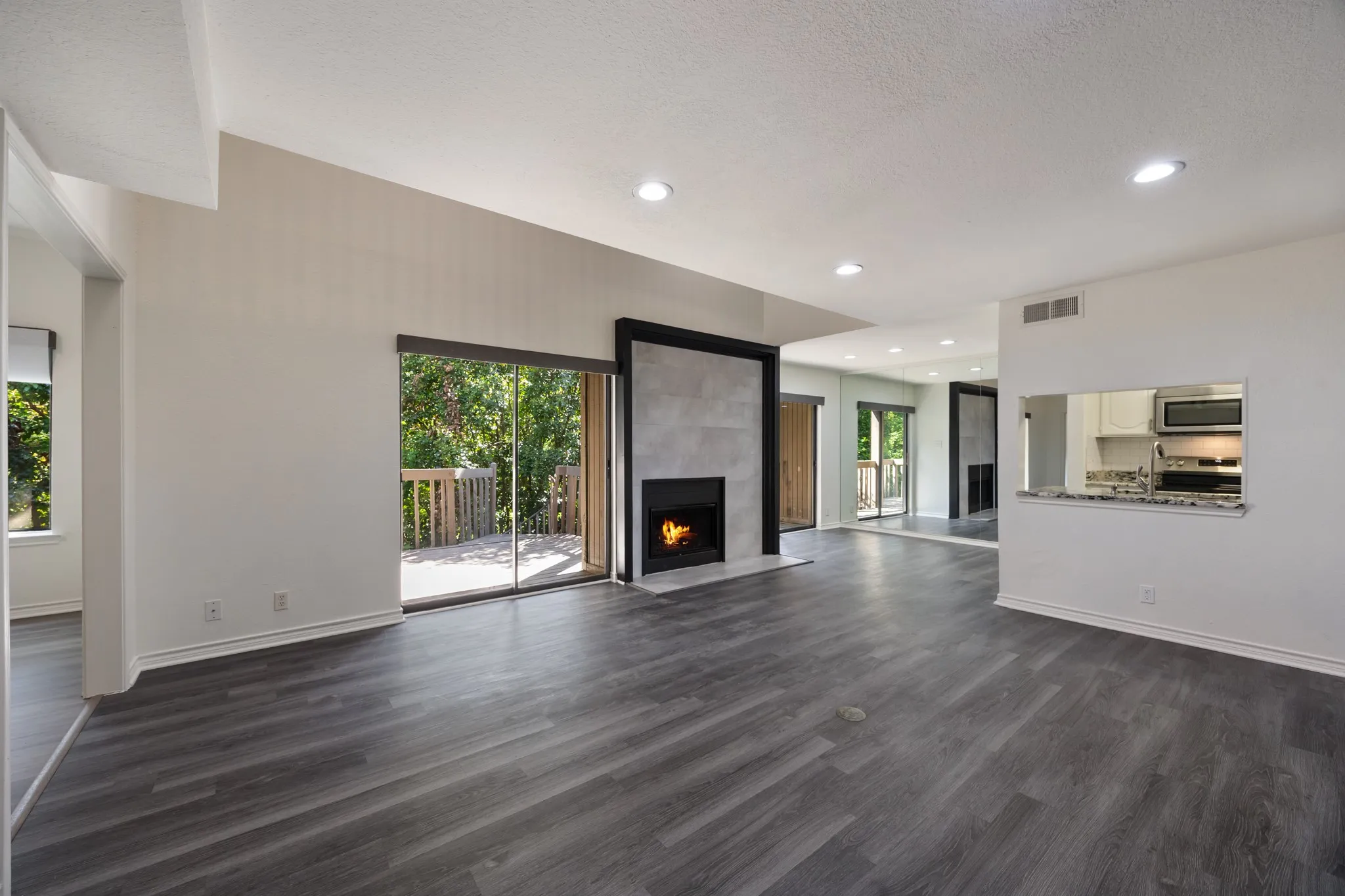 Condominium For Sale in Rockwall County , 1234 Signal Ridge Place 1234, Rockwall, Texas 75032, 3 Bedroom, 2 Bathroom, Garage spaces, 1,578 Sqft, built in 1985, mls#21341238, Real Estate Agent in Rockwall, Homes For Sale in Rockwall county, Homes For Sale in Rockwall, Realtor in Rockwall Texas, Real Estate Brokerage Independent Realty Texas, Luminita Cordes Realtor