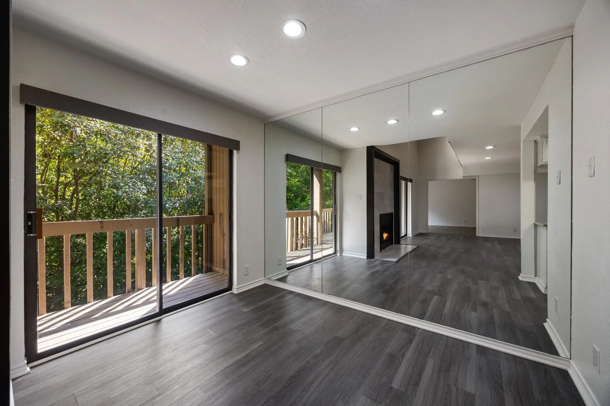 Condominium For Sale in Rockwall County , 1234 Signal Ridge Place 1234, Rockwall, Texas 75032, 3 Bedroom, 2 Bathroom, Garage spaces, 1,578 Sqft, built in 1985, mls#21341238, Real Estate Agent in Rockwall, Homes For Sale in Rockwall county, Homes For Sale in Rockwall, Realtor in Rockwall Texas, Real Estate Brokerage Independent Realty Texas, Luminita Cordes Realtor