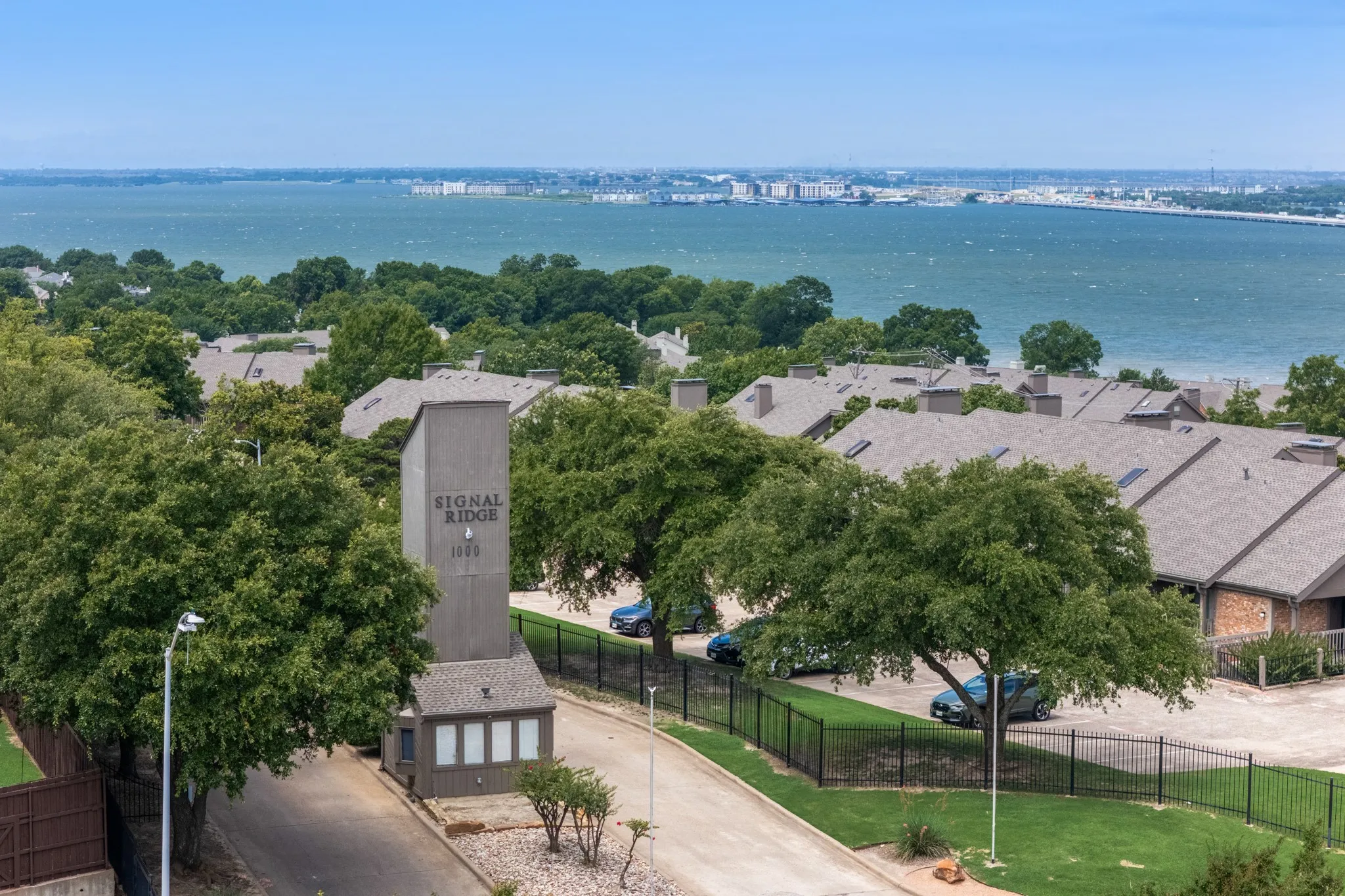 Condominium For Sale in Rockwall County , 1234 Signal Ridge Place 1234, Rockwall, Texas 75032, 3 Bedroom, 2 Bathroom, Garage spaces, 1,578 Sqft, built in 1985, mls#21341238, Real Estate Agent in Rockwall, Homes For Sale in Rockwall county, Homes For Sale in Rockwall, Realtor in Rockwall Texas, Real Estate Brokerage Independent Realty Texas, Luminita Cordes Realtor