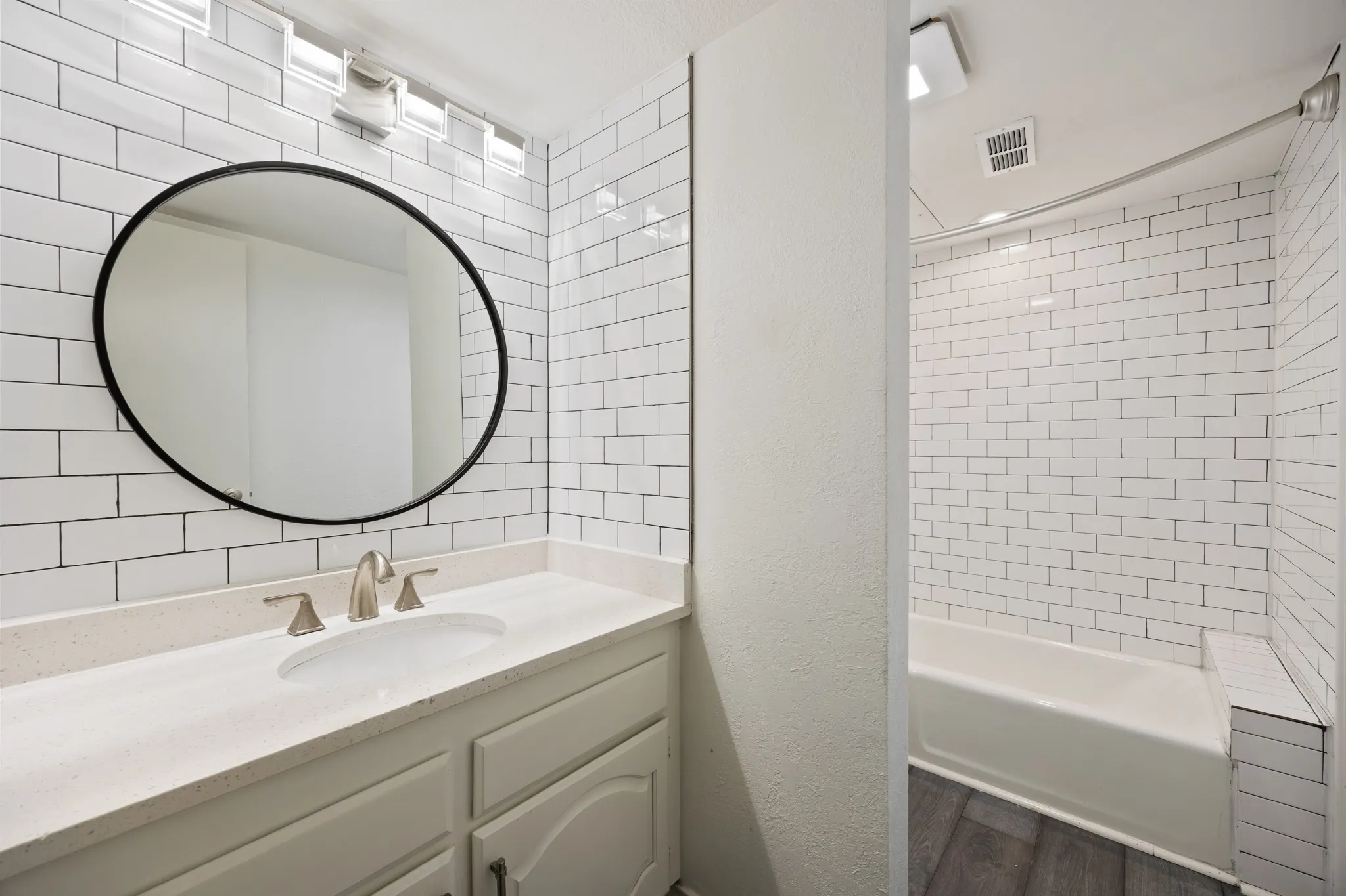 Condominium For Sale in Rockwall County , 1234 Signal Ridge Place 1234, Rockwall, Texas 75032, 3 Bedroom, 2 Bathroom, Garage spaces, 1,578 Sqft, built in 1985, mls#21341238, Real Estate Agent in Rockwall, Homes For Sale in Rockwall county, Homes For Sale in Rockwall, Realtor in Rockwall Texas, Real Estate Brokerage Independent Realty Texas, Luminita Cordes Realtor