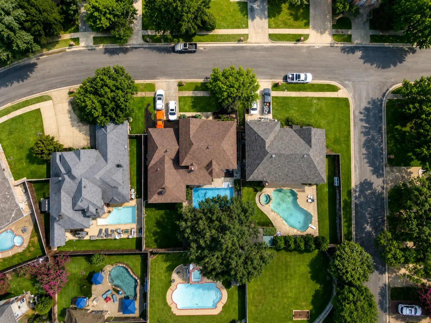 Single Family Residence For Sale in Tarrant County , 2902 Redstone Drive, Arlington, Texas 76001, 4 Bedroom, 3 Bathroom, 2 Garage spaces, 2,660 Sqft, built in 1989, mls#21340236, Real Estate Agent in Arlington, Homes For Sale in Tarrant county, Homes For Sale in Arlington, Realtor in Arlington Texas, Real Estate Brokerage Independent Realty Texas, Luminita Cordes Realtor