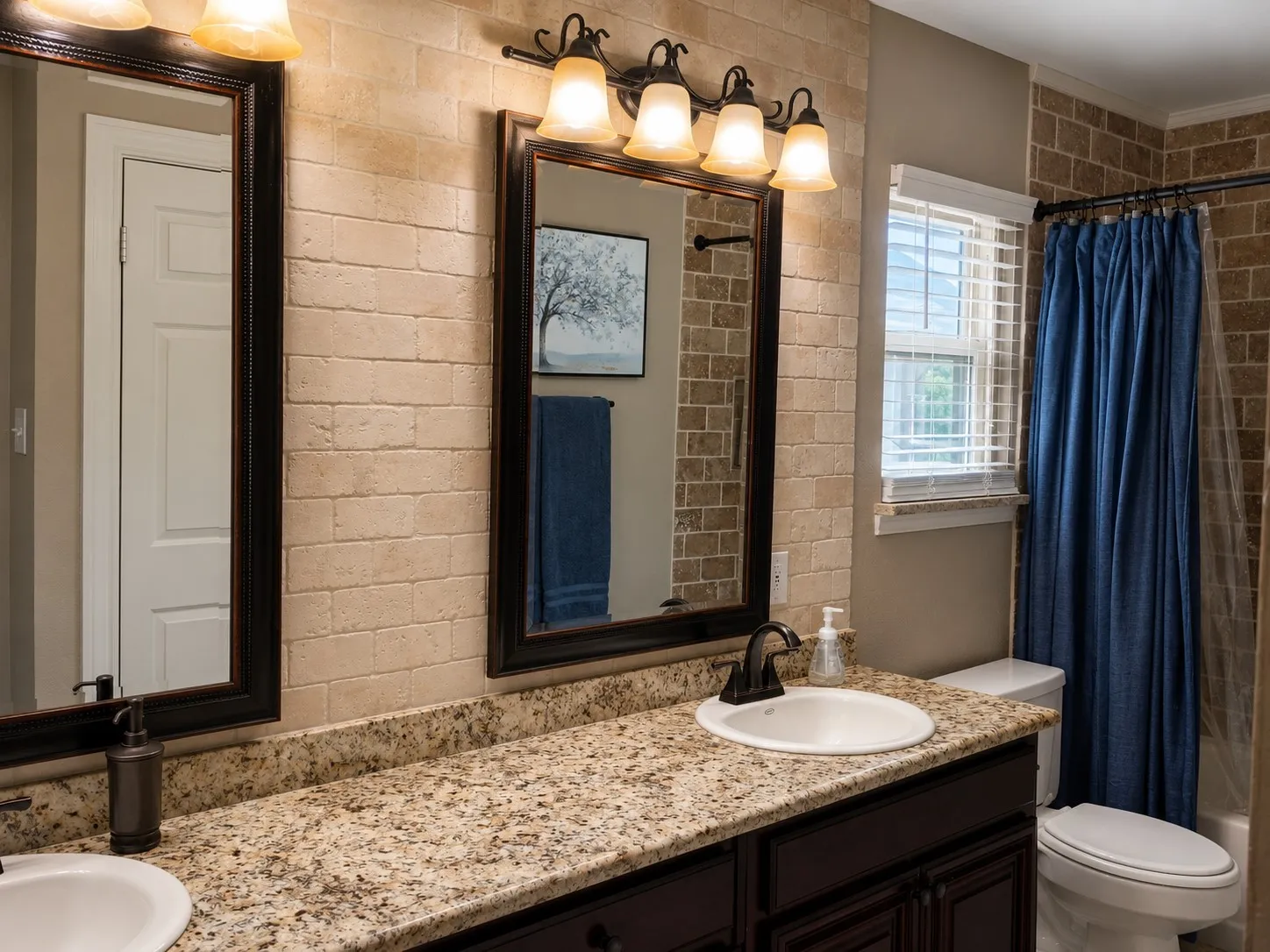 Single Family Residence For Sale in Tarrant County , 2902 Redstone Drive, Arlington, Texas 76001, 4 Bedroom, 3 Bathroom, 2 Garage spaces, 2,660 Sqft, built in 1989, mls#21340236, Real Estate Agent in Arlington, Homes For Sale in Tarrant county, Homes For Sale in Arlington, Realtor in Arlington Texas, Real Estate Brokerage Independent Realty Texas, Luminita Cordes Realtor