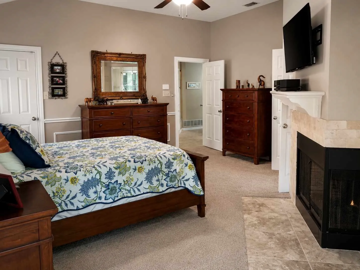 Single Family Residence For Sale in Tarrant County , 2902 Redstone Drive, Arlington, Texas 76001, 4 Bedroom, 3 Bathroom, 2 Garage spaces, 2,660 Sqft, built in 1989, mls#21340236, Real Estate Agent in Arlington, Homes For Sale in Tarrant county, Homes For Sale in Arlington, Realtor in Arlington Texas, Real Estate Brokerage Independent Realty Texas, Luminita Cordes Realtor