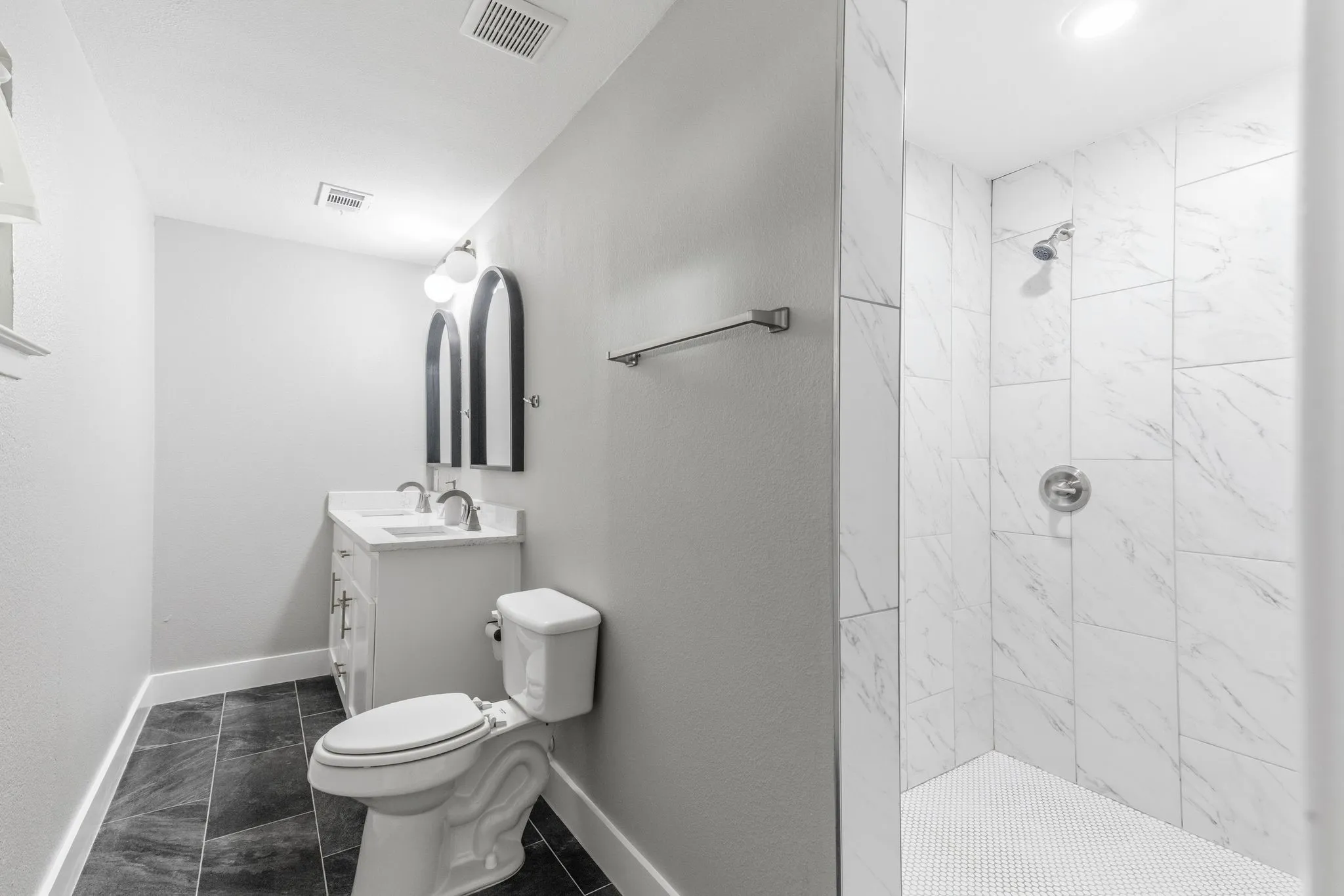 Single Family Residence For Sale in Hunt County , 112 Royal Lane, Commerce, Texas 75428, 4 Bedroom, 3 Bathroom, Garage spaces, 2,347 Sqft, built in 1968, mls#21341212, Real Estate Agent in Commerce, Homes For Sale in Hunt county, Homes For Sale in Commerce, Realtor in Commerce Texas, Real Estate Brokerage Independent Realty Texas, Luminita Cordes Realtor