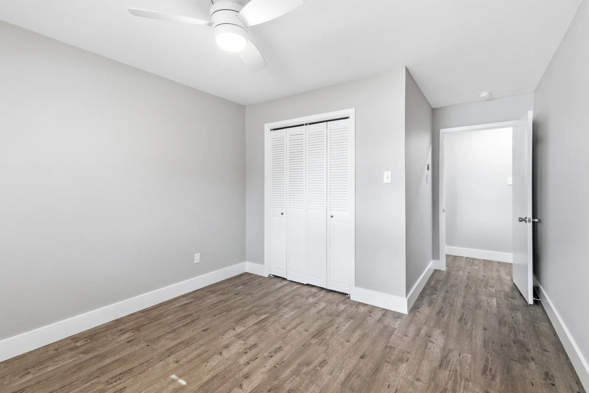 Single Family Residence For Sale in Hunt County , 112 Royal Lane, Commerce, Texas 75428, 4 Bedroom, 3 Bathroom, Garage spaces, 2,347 Sqft, built in 1968, mls#21341212, Real Estate Agent in Commerce, Homes For Sale in Hunt county, Homes For Sale in Commerce, Realtor in Commerce Texas, Real Estate Brokerage Independent Realty Texas, Luminita Cordes Realtor