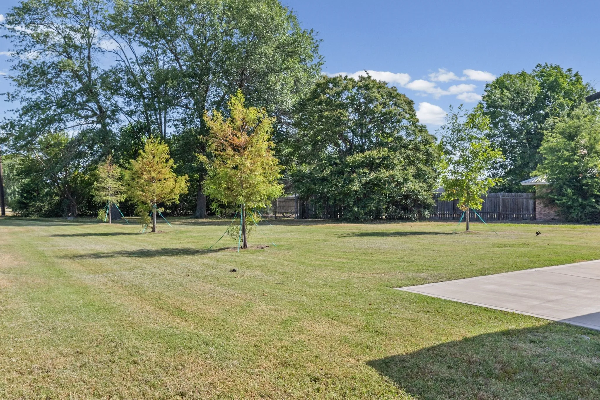 Single Family Residence For Sale in Hunt County , 112 Royal Lane, Commerce, Texas 75428, 4 Bedroom, 3 Bathroom, Garage spaces, 2,347 Sqft, built in 1968, mls#21341212, Real Estate Agent in Commerce, Homes For Sale in Hunt county, Homes For Sale in Commerce, Realtor in Commerce Texas, Real Estate Brokerage Independent Realty Texas, Luminita Cordes Realtor
