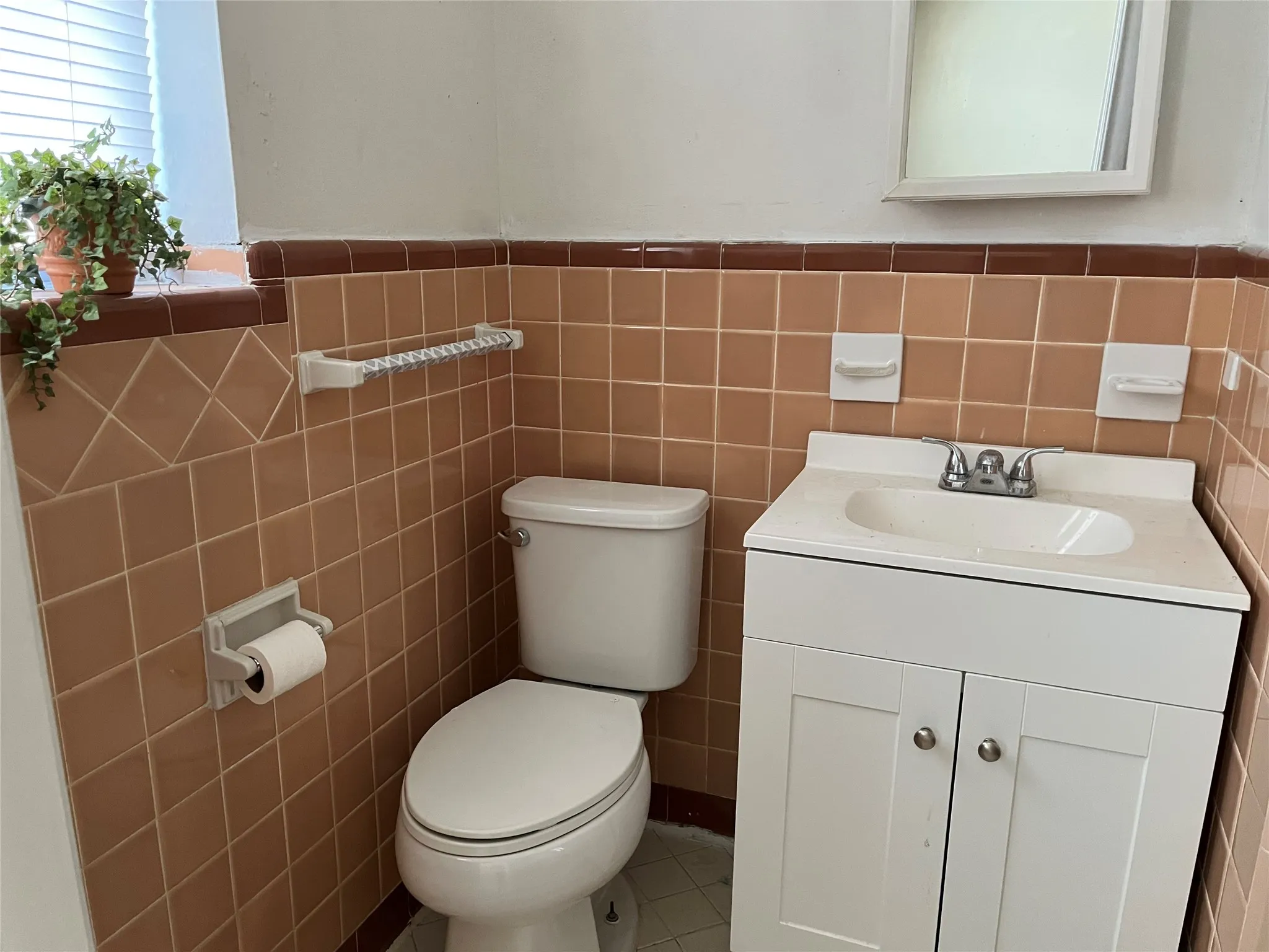 Single Family Residence For Sale in Dallas County , 428 La Salle Drive, Richardson, Texas 75081, 3 Bedroom, 2 Bathroom, Garage spaces, 1,546 Sqft, built in 1956, mls#21341489, Real Estate Agent in Richardson, Homes For Sale in Dallas county, Homes For Sale in Richardson, Realtor in Richardson Texas, Real Estate Brokerage Independent Realty Texas, Luminita Cordes Realtor
