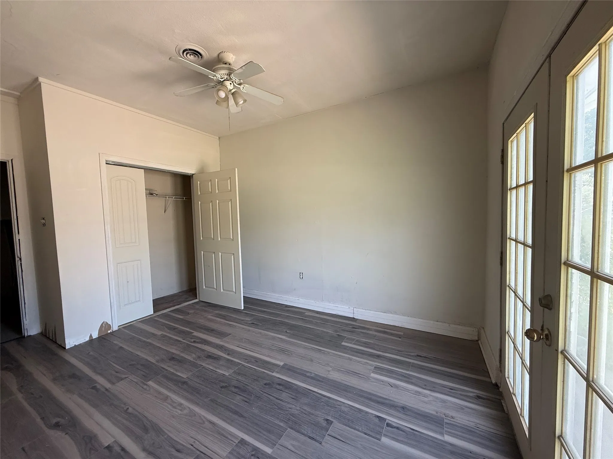 Single Family Residence For Sale in Dallas County , 428 La Salle Drive, Richardson, Texas 75081, 3 Bedroom, 2 Bathroom, Garage spaces, 1,546 Sqft, built in 1956, mls#21341489, Real Estate Agent in Richardson, Homes For Sale in Dallas county, Homes For Sale in Richardson, Realtor in Richardson Texas, Real Estate Brokerage Independent Realty Texas, Luminita Cordes Realtor