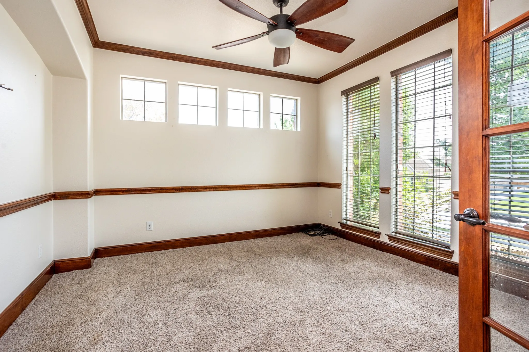 Single Family Residence For Sale in Collin County , 3300 Nottingham Drive, Mc Kinney, Texas 75072, 4 Bedroom, 4 Bathroom, 3 Garage spaces, 4,127 Sqft, built in 2005, mls#21341484, Real Estate Agent in Mc Kinney, Homes For Sale in Collin county, Homes For Sale in Mc Kinney, Realtor in Mc Kinney Texas, Real Estate Brokerage Independent Realty Texas, Luminita Cordes Realtor