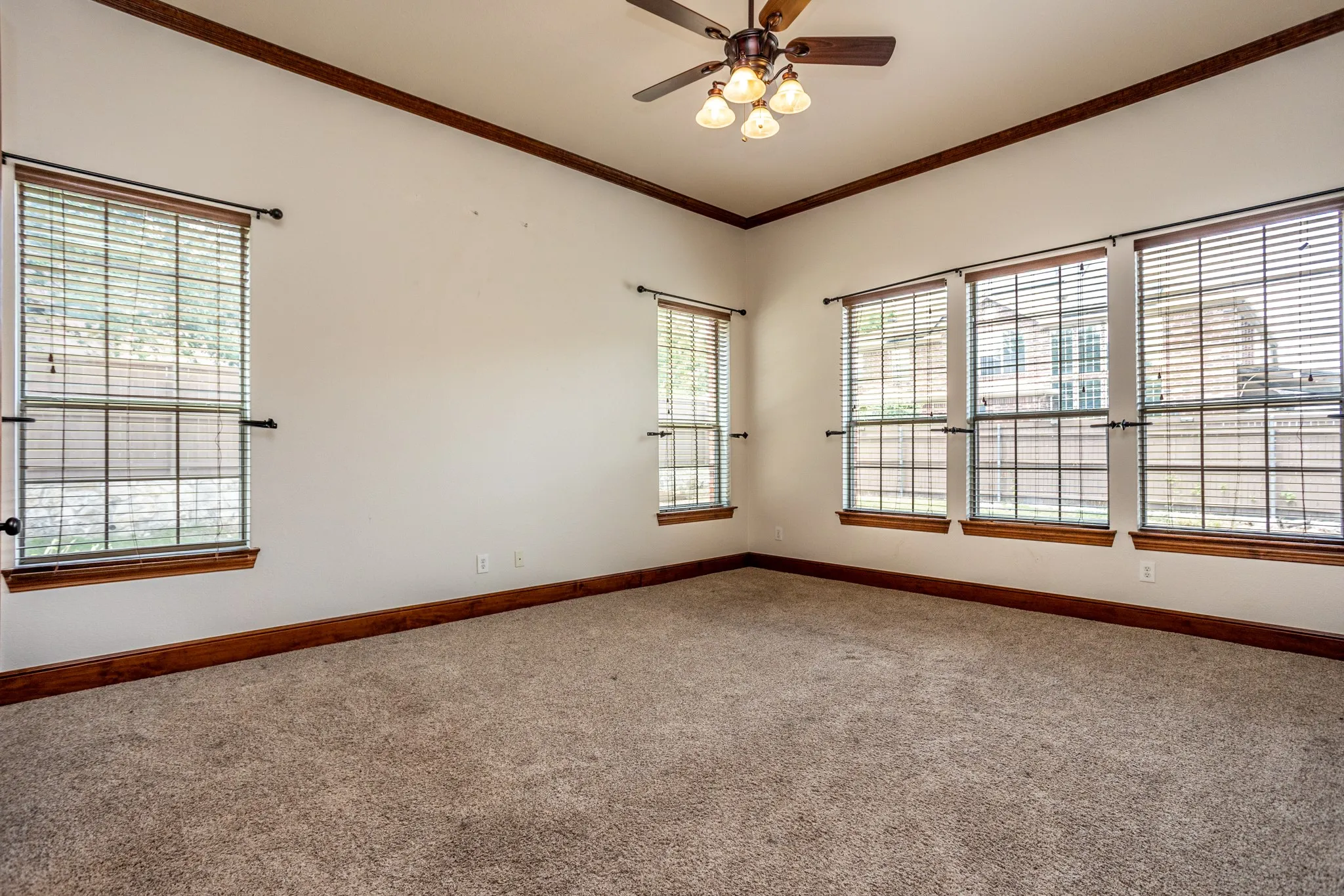 Single Family Residence For Sale in Collin County , 3300 Nottingham Drive, Mc Kinney, Texas 75072, 4 Bedroom, 4 Bathroom, 3 Garage spaces, 4,127 Sqft, built in 2005, mls#21341484, Real Estate Agent in Mc Kinney, Homes For Sale in Collin county, Homes For Sale in Mc Kinney, Realtor in Mc Kinney Texas, Real Estate Brokerage Independent Realty Texas, Luminita Cordes Realtor