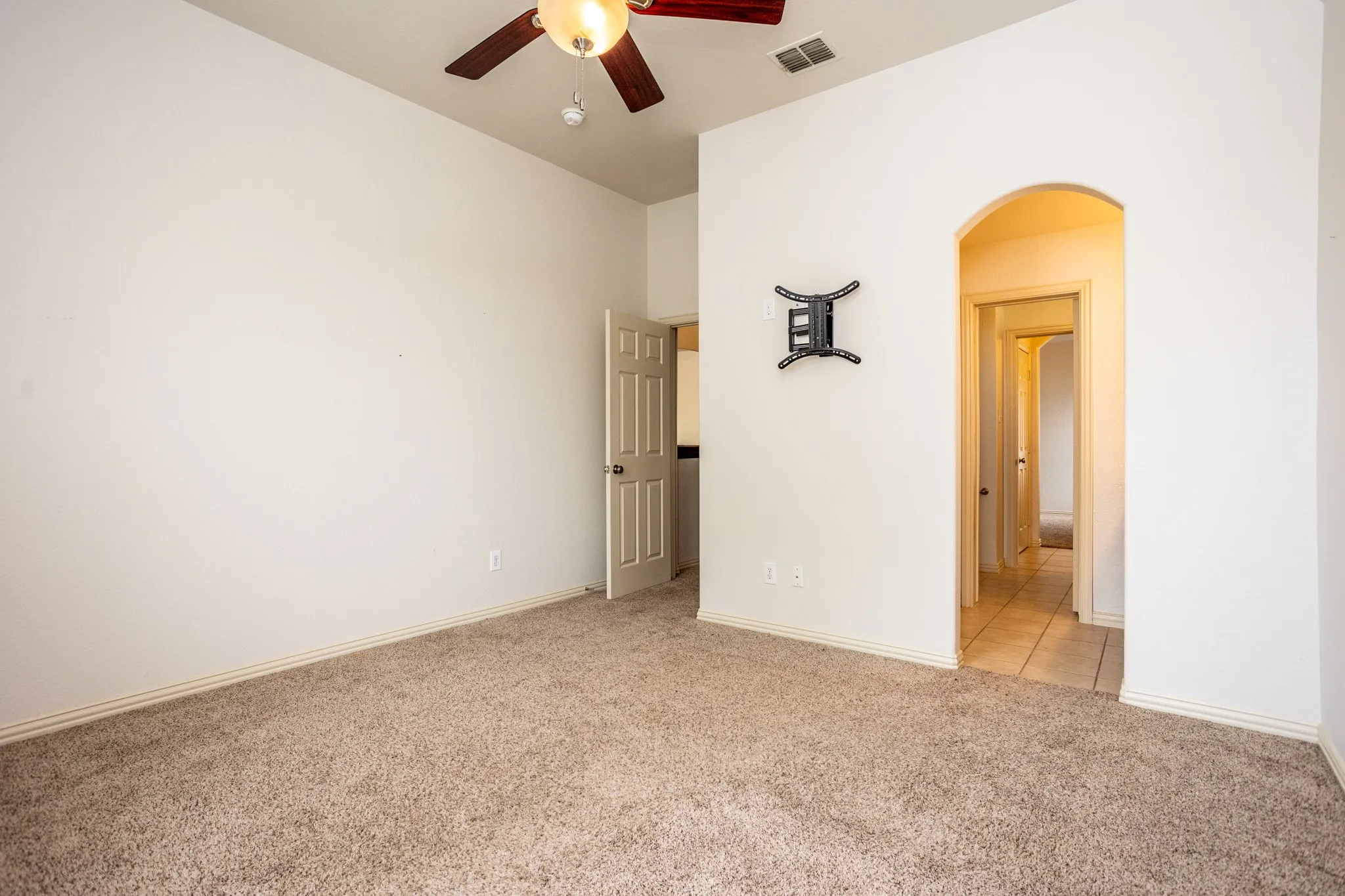 Single Family Residence For Sale in Collin County , 3300 Nottingham Drive, Mc Kinney, Texas 75072, 4 Bedroom, 4 Bathroom, 3 Garage spaces, 4,127 Sqft, built in 2005, mls#21341484, Real Estate Agent in Mc Kinney, Homes For Sale in Collin county, Homes For Sale in Mc Kinney, Realtor in Mc Kinney Texas, Real Estate Brokerage Independent Realty Texas, Luminita Cordes Realtor