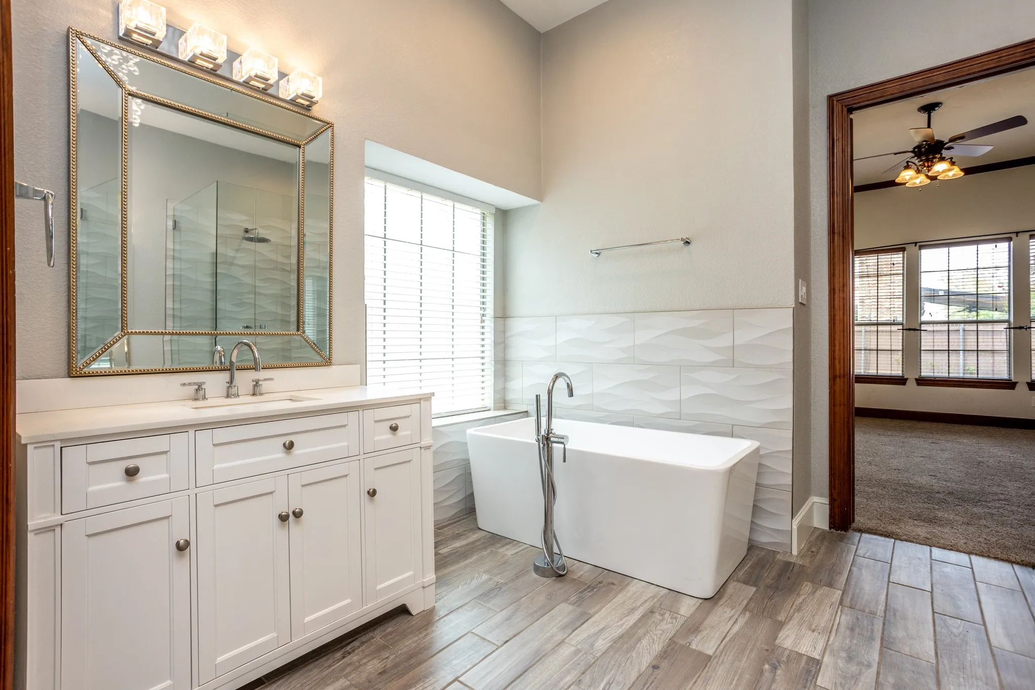 Single Family Residence For Sale in Collin County , 3300 Nottingham Drive, Mc Kinney, Texas 75072, 4 Bedroom, 4 Bathroom, 3 Garage spaces, 4,127 Sqft, built in 2005, mls#21341484, Real Estate Agent in Mc Kinney, Homes For Sale in Collin county, Homes For Sale in Mc Kinney, Realtor in Mc Kinney Texas, Real Estate Brokerage Independent Realty Texas, Luminita Cordes Realtor