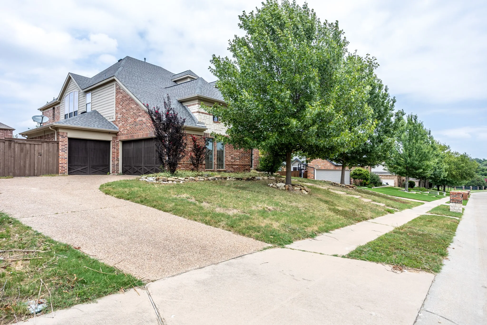 Single Family Residence For Sale in Collin County , 3300 Nottingham Drive, Mc Kinney, Texas 75072, 4 Bedroom, 4 Bathroom, 3 Garage spaces, 4,127 Sqft, built in 2005, mls#21341484, Real Estate Agent in Mc Kinney, Homes For Sale in Collin county, Homes For Sale in Mc Kinney, Realtor in Mc Kinney Texas, Real Estate Brokerage Independent Realty Texas, Luminita Cordes Realtor