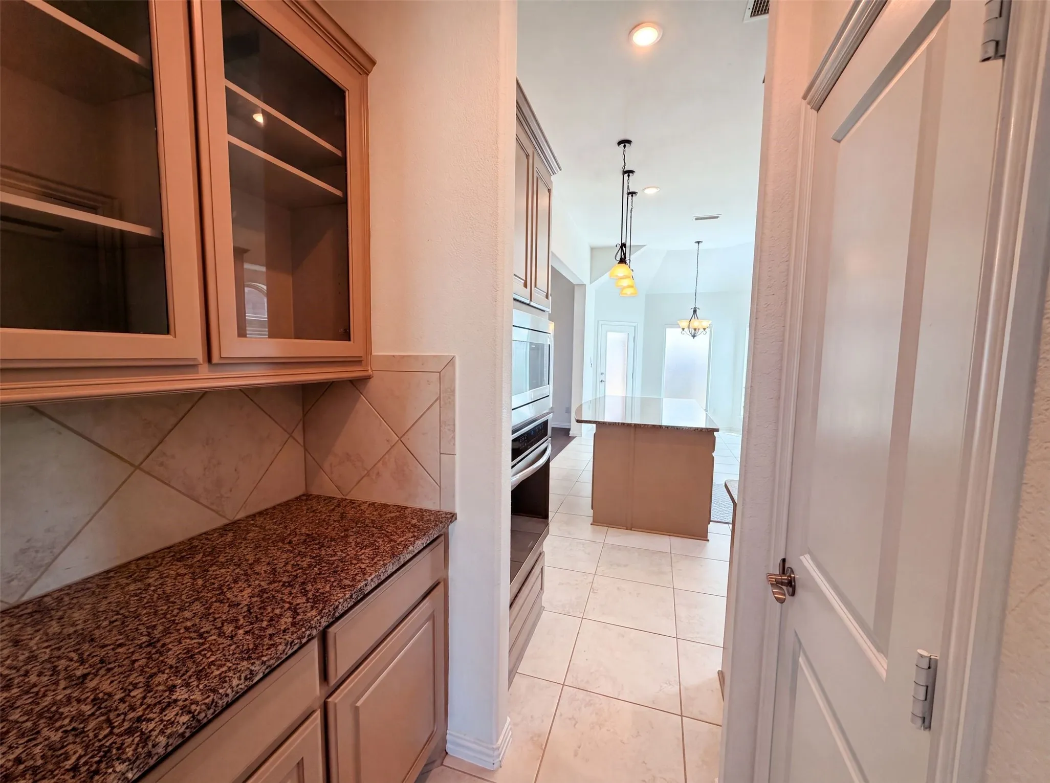 Single Family Residence For Sale in Dallas County , 4305 Curlew Lane, Garland, Texas 75043, 4 Bedroom, 4 Bathroom, 3 Garage spaces, 3,421 Sqft, built in 2020, mls#21341504, Real Estate Agent in Garland, Homes For Sale in Dallas county, Homes For Sale in Garland, Realtor in Garland Texas, Real Estate Brokerage Independent Realty Texas, Luminita Cordes Realtor