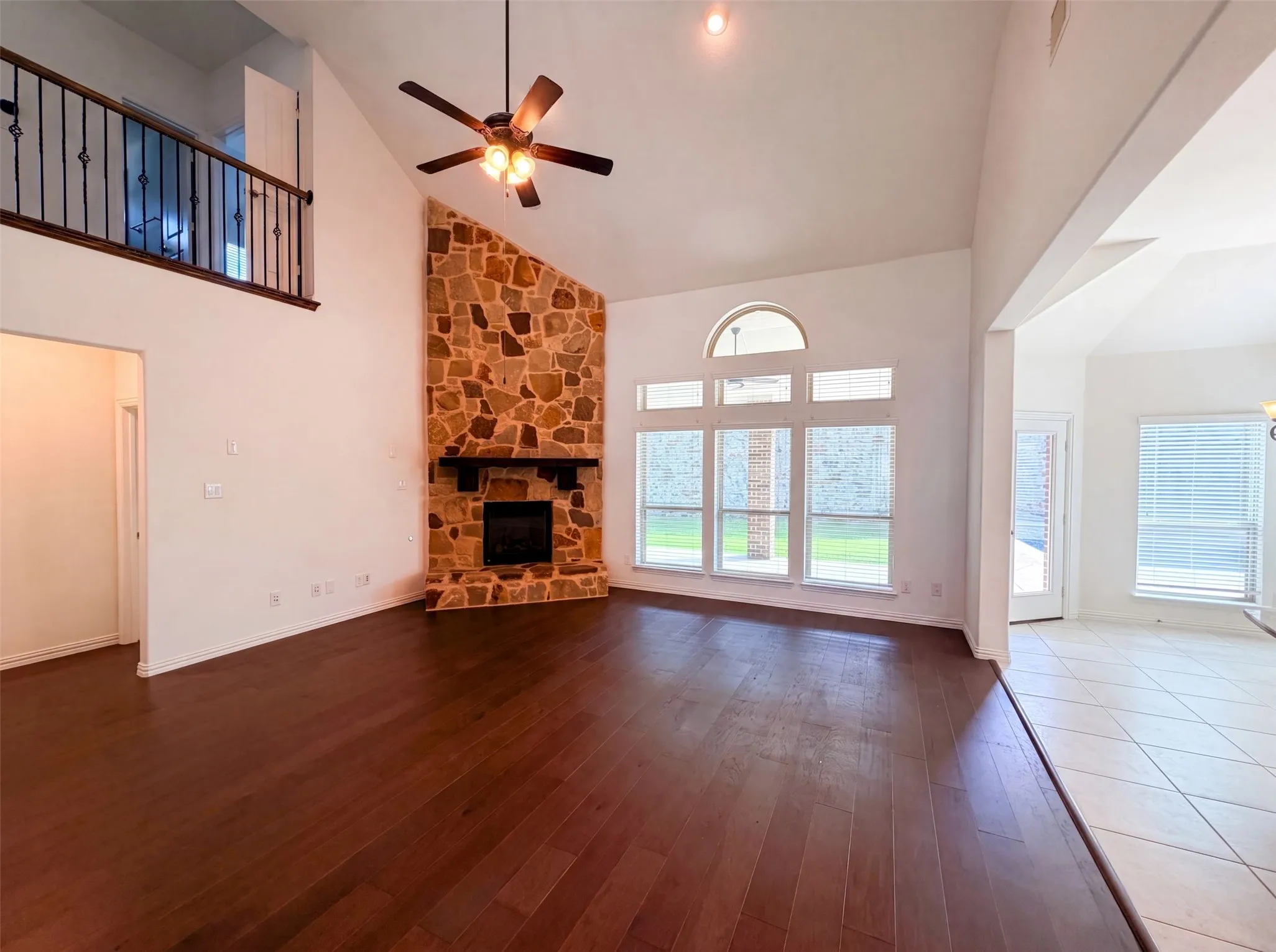 Single Family Residence For Sale in Dallas County , 4305 Curlew Lane, Garland, Texas 75043, 4 Bedroom, 4 Bathroom, 3 Garage spaces, 3,421 Sqft, built in 2020, mls#21341504, Real Estate Agent in Garland, Homes For Sale in Dallas county, Homes For Sale in Garland, Realtor in Garland Texas, Real Estate Brokerage Independent Realty Texas, Luminita Cordes Realtor