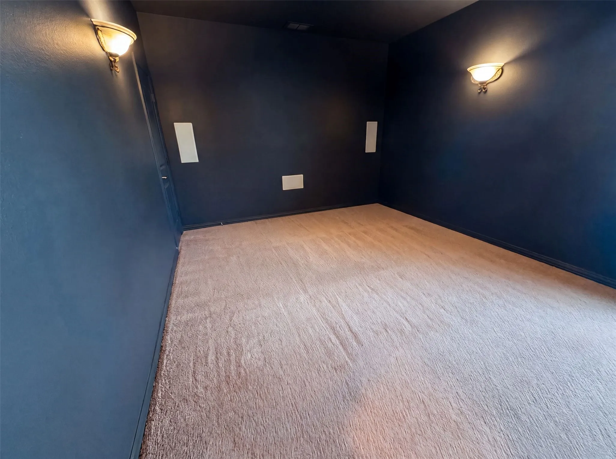 Single Family Residence For Sale in Dallas County , 4305 Curlew Lane, Garland, Texas 75043, 4 Bedroom, 4 Bathroom, 3 Garage spaces, 3,421 Sqft, built in 2020, mls#21341504, Real Estate Agent in Garland, Homes For Sale in Dallas county, Homes For Sale in Garland, Realtor in Garland Texas, Real Estate Brokerage Independent Realty Texas, Luminita Cordes Realtor