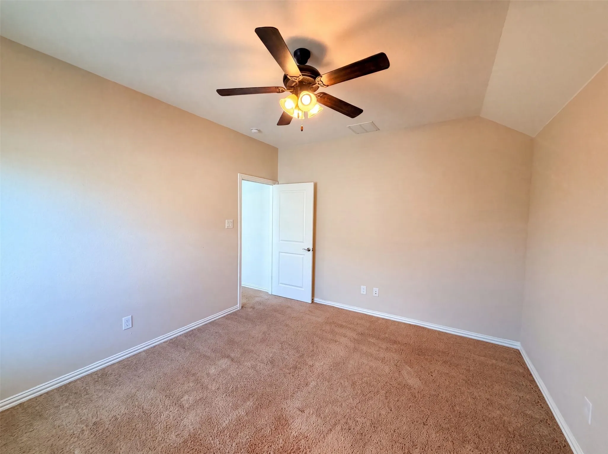 Single Family Residence For Sale in Dallas County , 4305 Curlew Lane, Garland, Texas 75043, 4 Bedroom, 4 Bathroom, 3 Garage spaces, 3,421 Sqft, built in 2020, mls#21341504, Real Estate Agent in Garland, Homes For Sale in Dallas county, Homes For Sale in Garland, Realtor in Garland Texas, Real Estate Brokerage Independent Realty Texas, Luminita Cordes Realtor