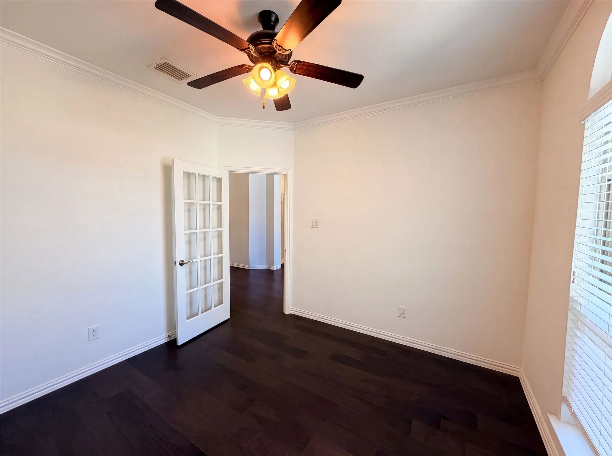 Single Family Residence For Sale in Dallas County , 4305 Curlew Lane, Garland, Texas 75043, 4 Bedroom, 4 Bathroom, 3 Garage spaces, 3,421 Sqft, built in 2020, mls#21341504, Real Estate Agent in Garland, Homes For Sale in Dallas county, Homes For Sale in Garland, Realtor in Garland Texas, Real Estate Brokerage Independent Realty Texas, Luminita Cordes Realtor