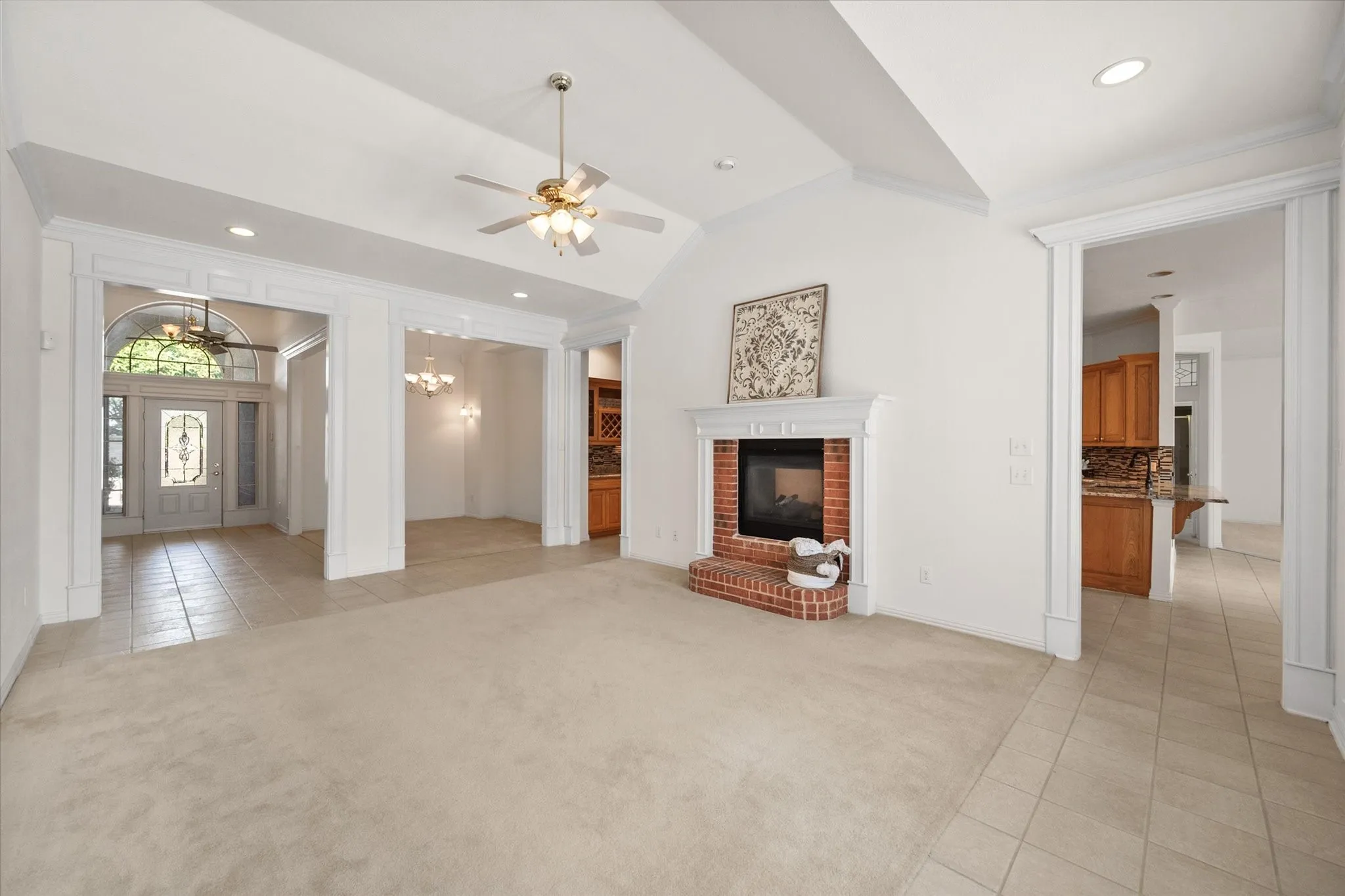 Single Family Residence For Sale in Tarrant County , 1013 Brook Arbor Drive, Mansfield, Texas 76063, 4 Bedroom, 3 Bathroom, 2 Garage spaces, 2,984 Sqft, built in 1999, mls#21341311, Real Estate Agent in Mansfield, Homes For Sale in Tarrant county, Homes For Sale in Mansfield, Realtor in Mansfield Texas, Real Estate Brokerage Independent Realty Texas, Luminita Cordes Realtor