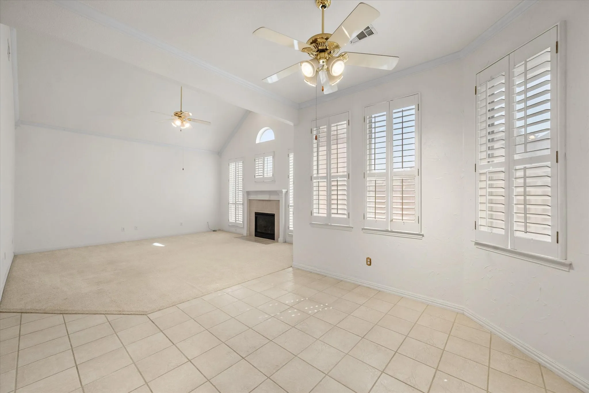 Single Family Residence For Sale in Tarrant County , 1013 Brook Arbor Drive, Mansfield, Texas 76063, 4 Bedroom, 3 Bathroom, 2 Garage spaces, 2,984 Sqft, built in 1999, mls#21341311, Real Estate Agent in Mansfield, Homes For Sale in Tarrant county, Homes For Sale in Mansfield, Realtor in Mansfield Texas, Real Estate Brokerage Independent Realty Texas, Luminita Cordes Realtor