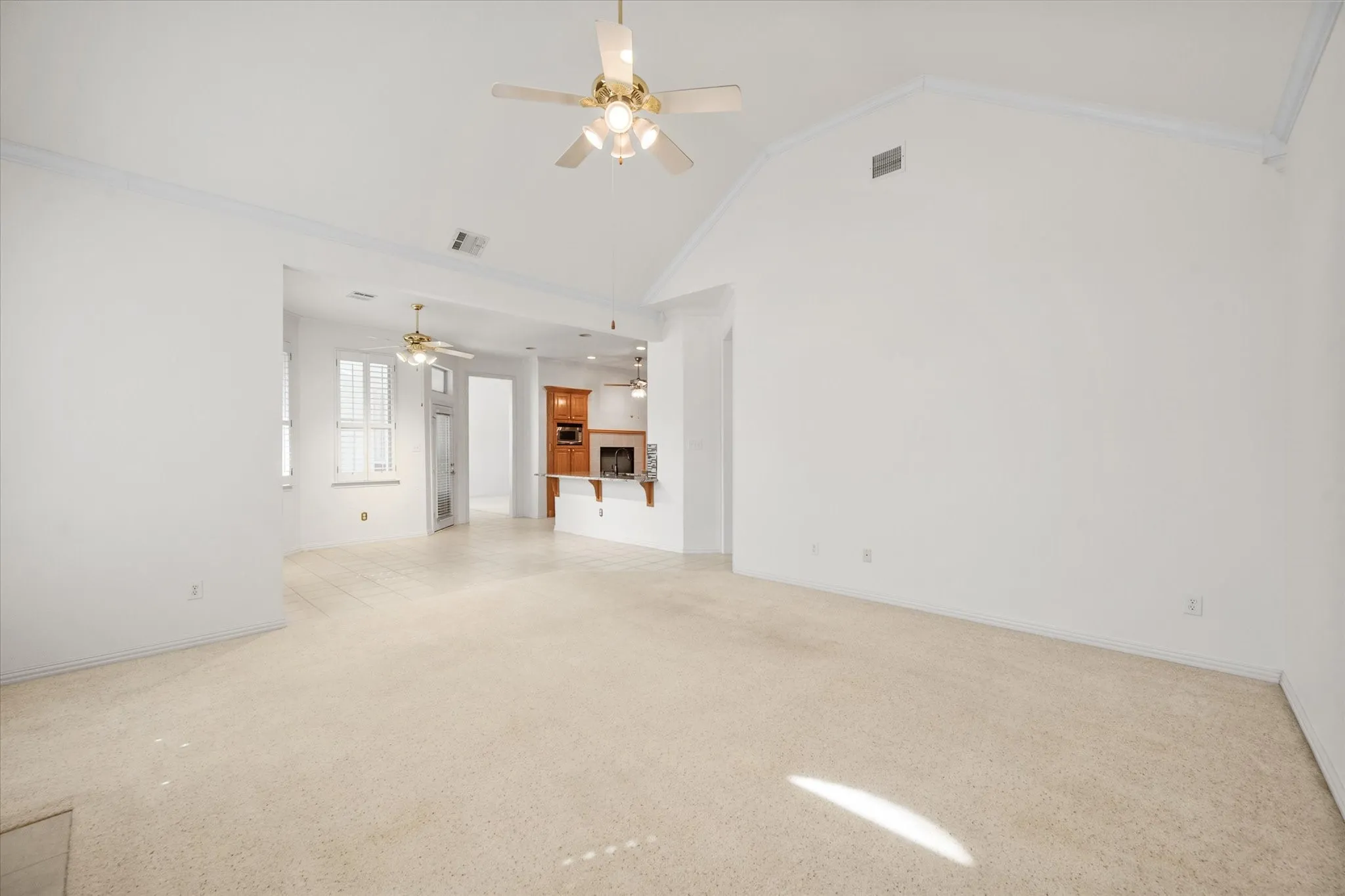 Single Family Residence For Sale in Tarrant County , 1013 Brook Arbor Drive, Mansfield, Texas 76063, 4 Bedroom, 3 Bathroom, 2 Garage spaces, 2,984 Sqft, built in 1999, mls#21341311, Real Estate Agent in Mansfield, Homes For Sale in Tarrant county, Homes For Sale in Mansfield, Realtor in Mansfield Texas, Real Estate Brokerage Independent Realty Texas, Luminita Cordes Realtor