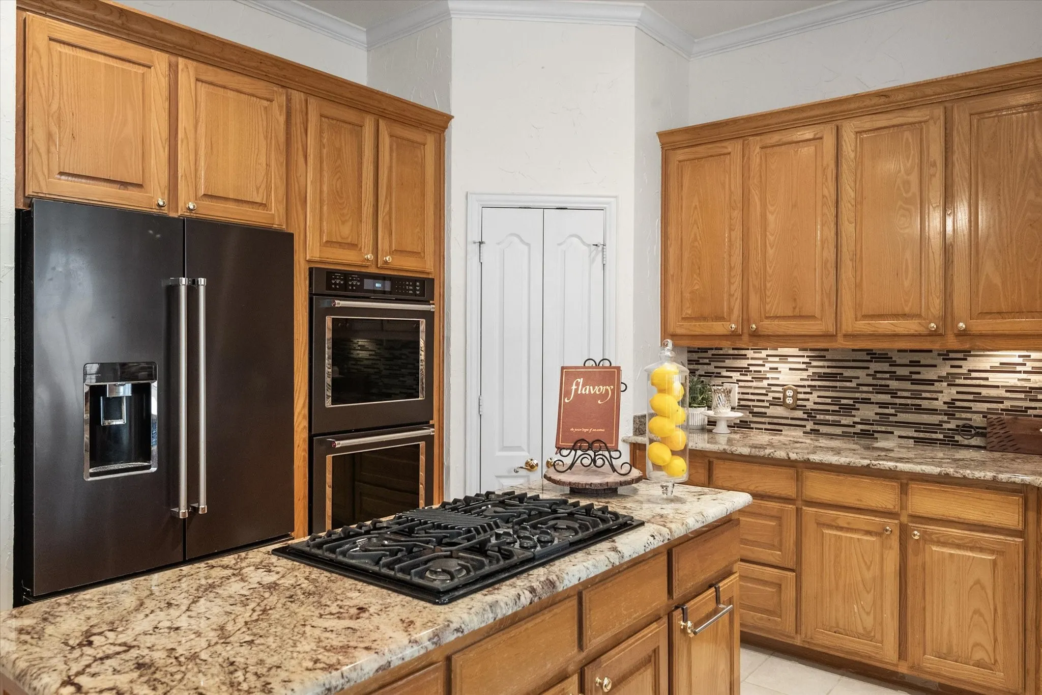 Single Family Residence For Sale in Tarrant County , 1013 Brook Arbor Drive, Mansfield, Texas 76063, 4 Bedroom, 3 Bathroom, 2 Garage spaces, 2,984 Sqft, built in 1999, mls#21341311, Real Estate Agent in Mansfield, Homes For Sale in Tarrant county, Homes For Sale in Mansfield, Realtor in Mansfield Texas, Real Estate Brokerage Independent Realty Texas, Luminita Cordes Realtor