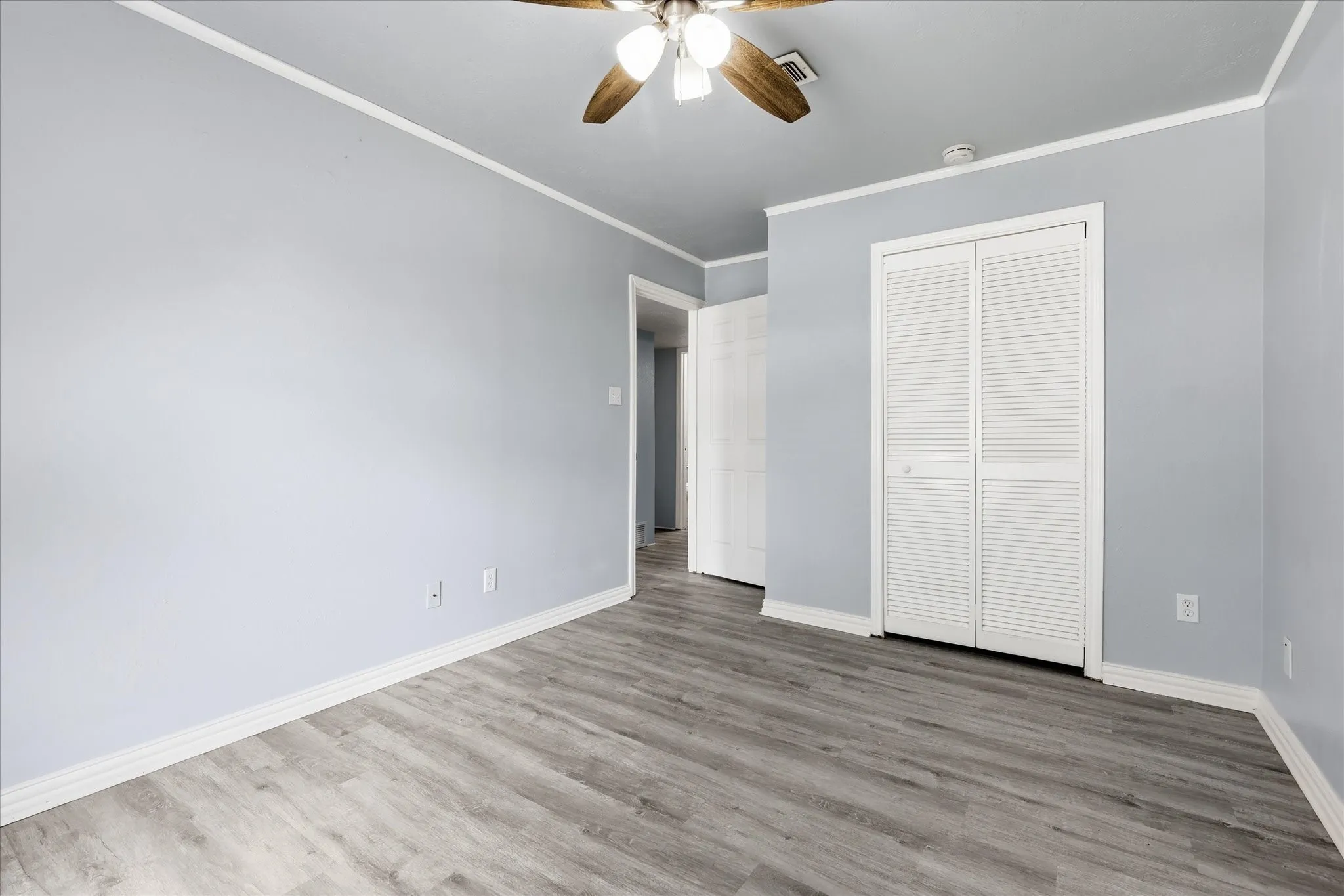 Single Family Residence For Sale in Tarrant County , 4409 Buckeye Street, Fort Worth, Texas 76137, 3 Bedroom, 2 Bathroom, 2 Garage spaces, 1,781 Sqft, built in 1983, mls#21340530, Real Estate Agent in Fort Worth, Homes For Sale in Tarrant county, Homes For Sale in Fort Worth, Realtor in Fort Worth Texas, Real Estate Brokerage Independent Realty Texas, Luminita Cordes Realtor