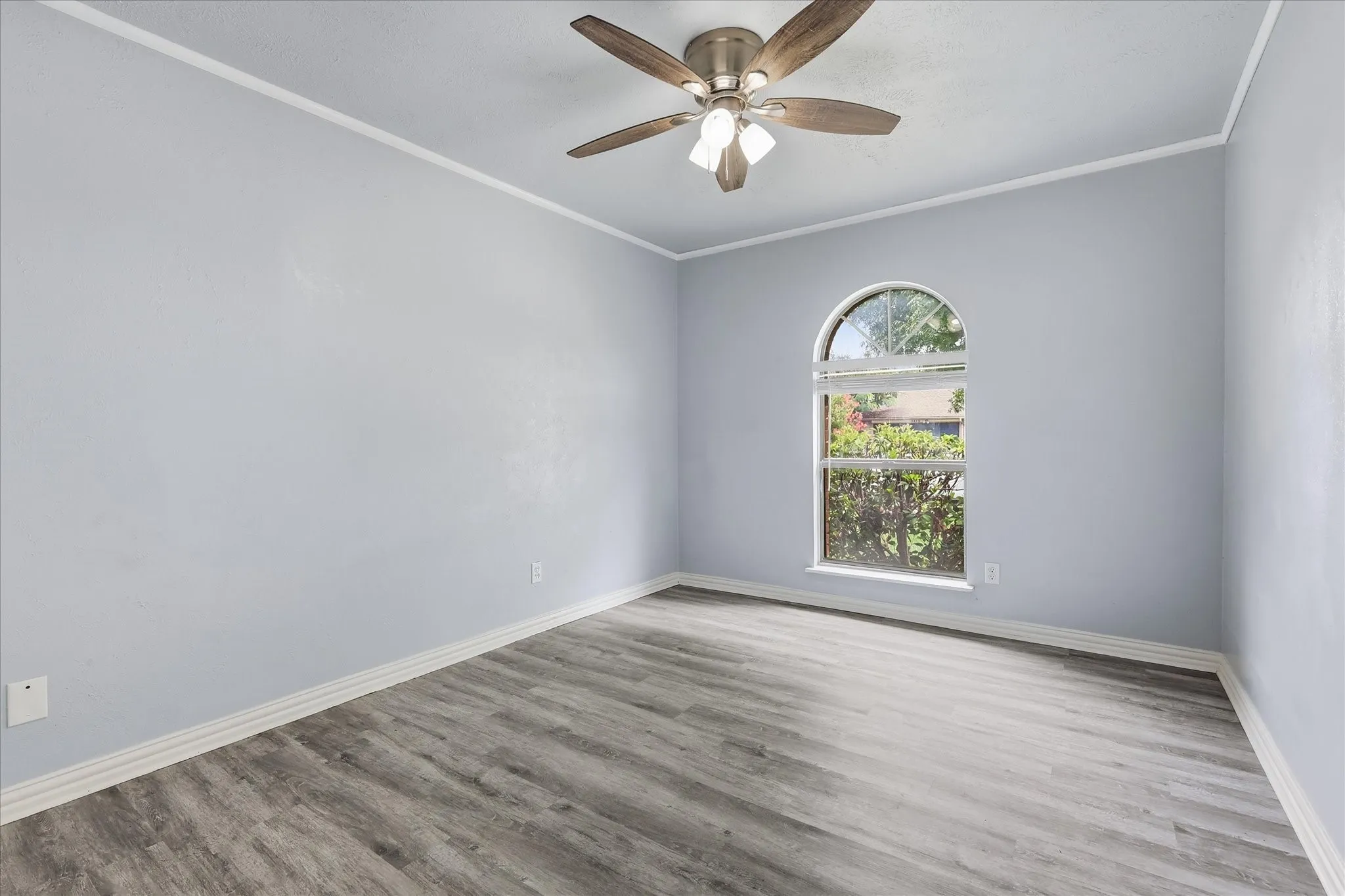 Single Family Residence For Sale in Tarrant County , 4409 Buckeye Street, Fort Worth, Texas 76137, 3 Bedroom, 2 Bathroom, 2 Garage spaces, 1,781 Sqft, built in 1983, mls#21340530, Real Estate Agent in Fort Worth, Homes For Sale in Tarrant county, Homes For Sale in Fort Worth, Realtor in Fort Worth Texas, Real Estate Brokerage Independent Realty Texas, Luminita Cordes Realtor