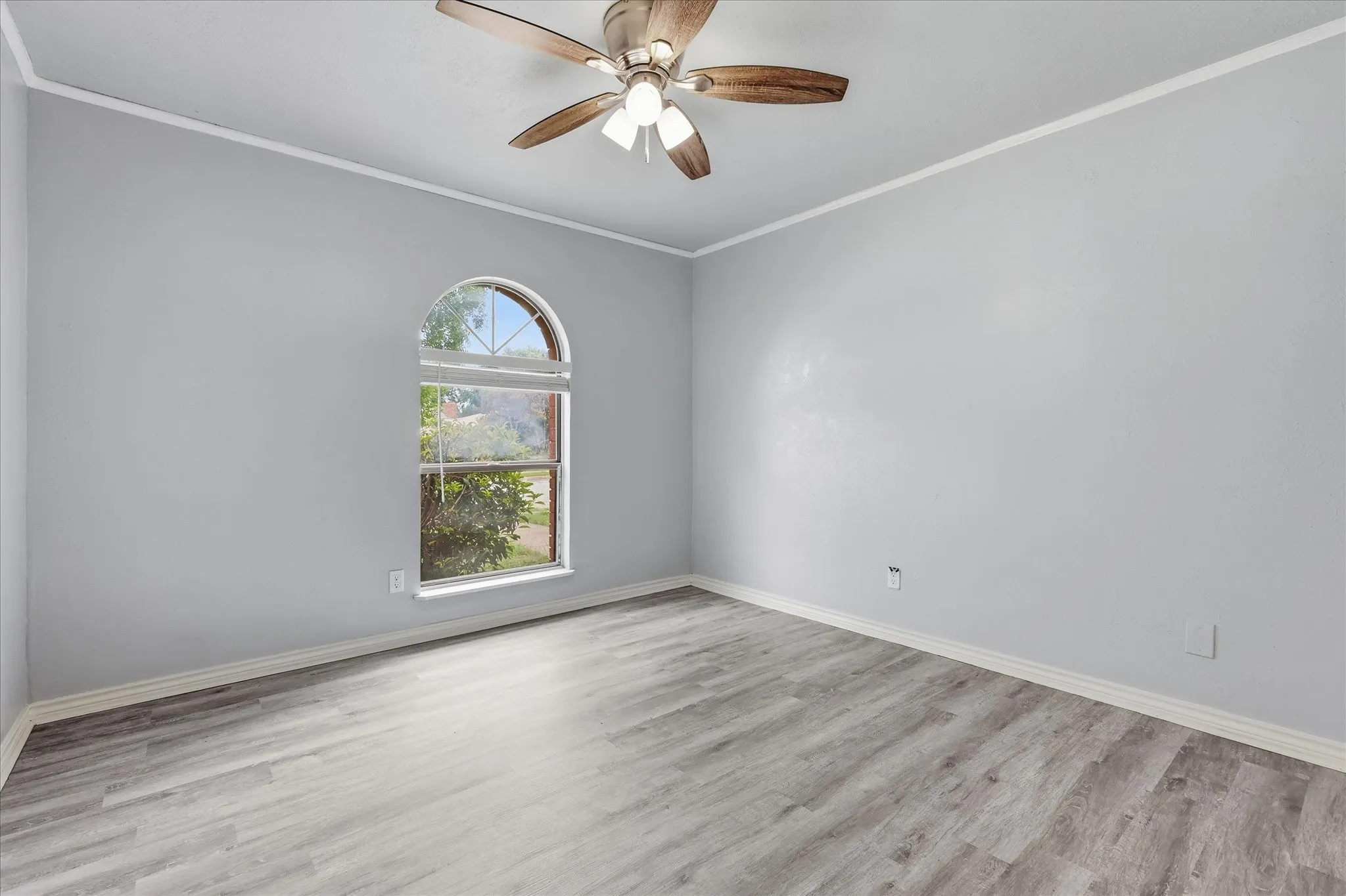 Single Family Residence For Sale in Tarrant County , 4409 Buckeye Street, Fort Worth, Texas 76137, 3 Bedroom, 2 Bathroom, 2 Garage spaces, 1,781 Sqft, built in 1983, mls#21340530, Real Estate Agent in Fort Worth, Homes For Sale in Tarrant county, Homes For Sale in Fort Worth, Realtor in Fort Worth Texas, Real Estate Brokerage Independent Realty Texas, Luminita Cordes Realtor