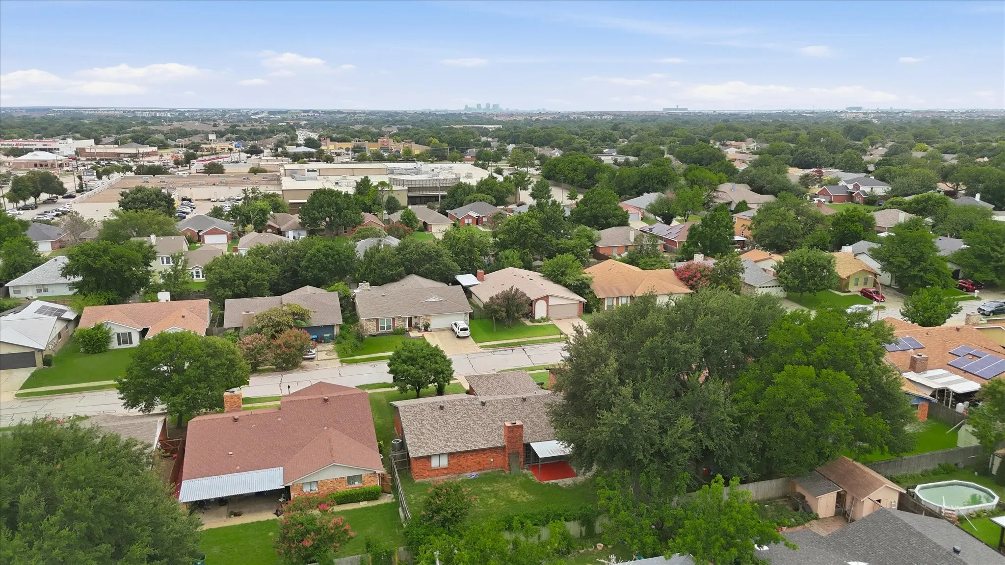 Single Family Residence For Sale in Tarrant County , 4409 Buckeye Street, Fort Worth, Texas 76137, 3 Bedroom, 2 Bathroom, 2 Garage spaces, 1,781 Sqft, built in 1983, mls#21340530, Real Estate Agent in Fort Worth, Homes For Sale in Tarrant county, Homes For Sale in Fort Worth, Realtor in Fort Worth Texas, Real Estate Brokerage Independent Realty Texas, Luminita Cordes Realtor