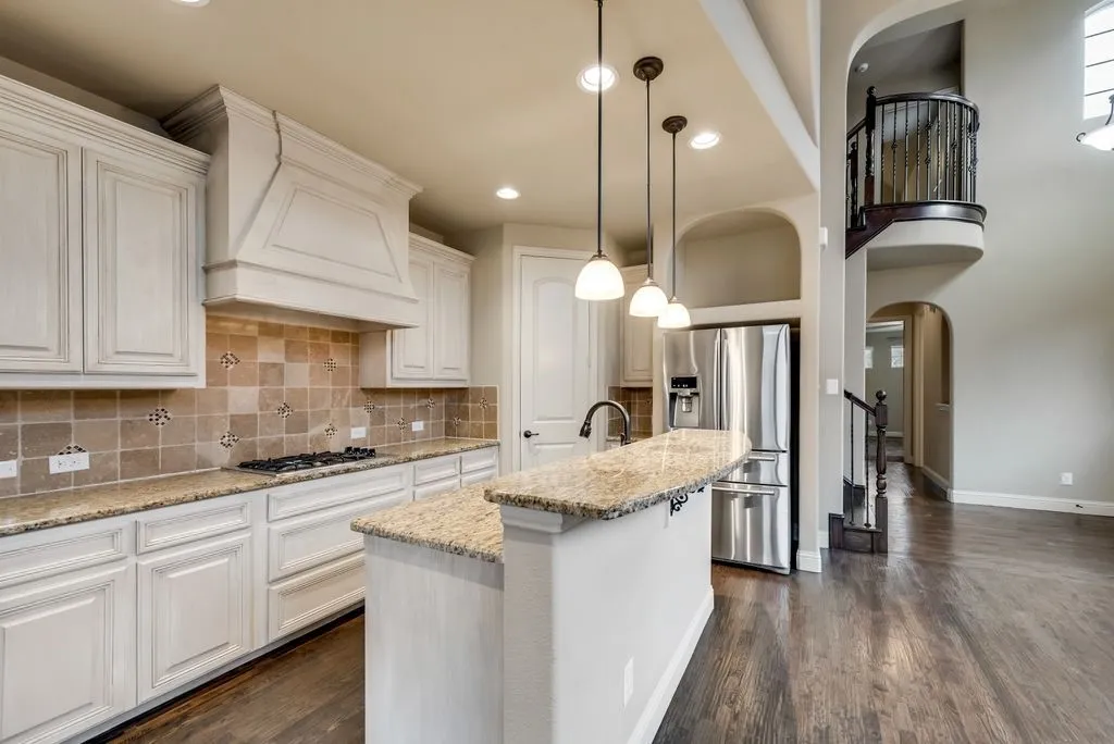Single Family Residence For Rent in Tarrant County , 8408 La Fontaine Drive, North Richland Hills, Texas 76182, 4 Bedroom, 3 Bathroom, 2 Garage spaces, 2,813 Sqft, built in 2012, mls#21331315, Real Estate Agent in North Richland Hills, Homes For Rent in Tarrant county, Homes For Rent in North Richland Hills, Realtor in North Richland Hills Texas, Real Estate Brokerage Independent Realty Texas, Luminita Cordes Realtor